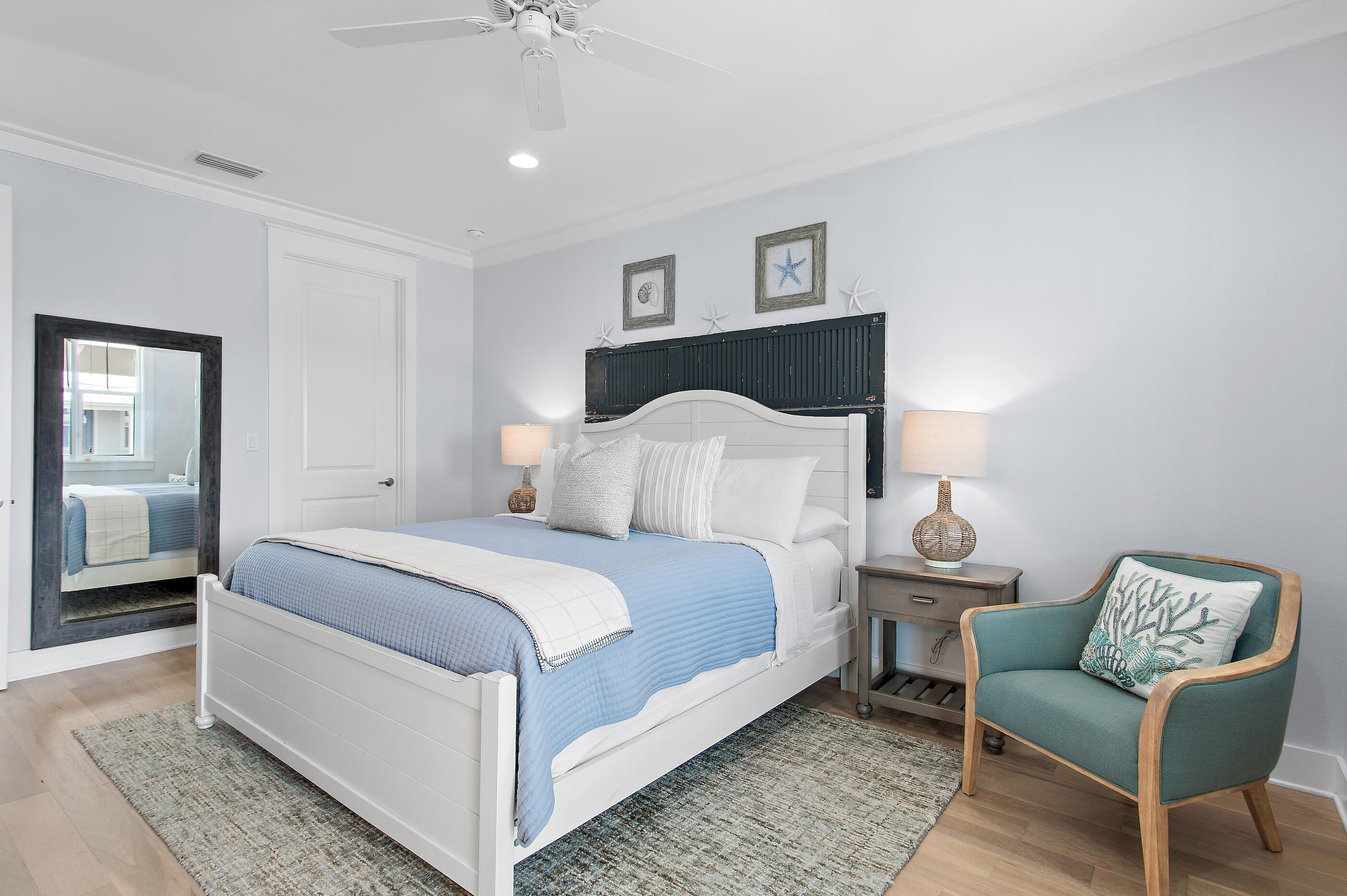 4923 E County Highway 30A F103