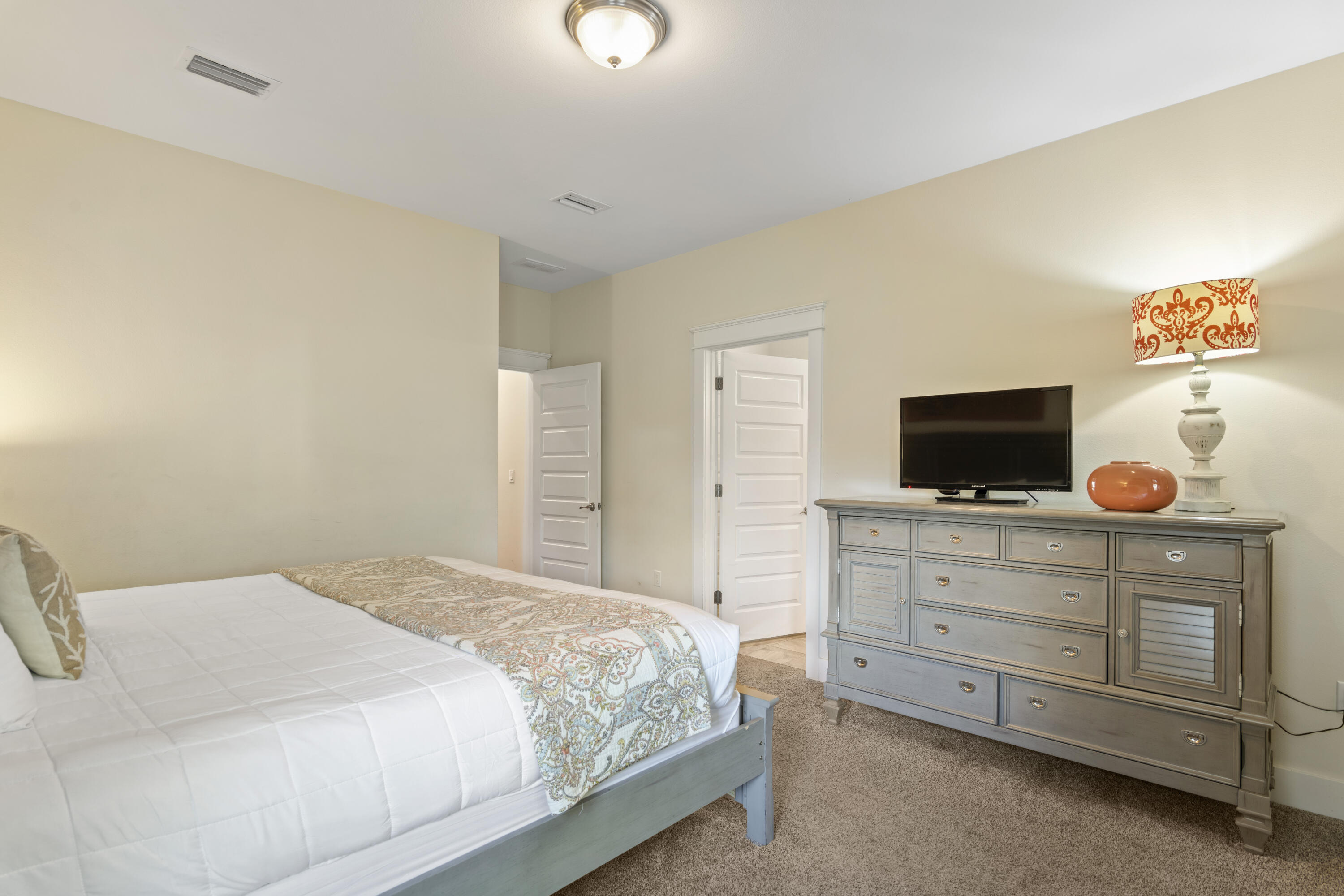 470 Gulfview Circle