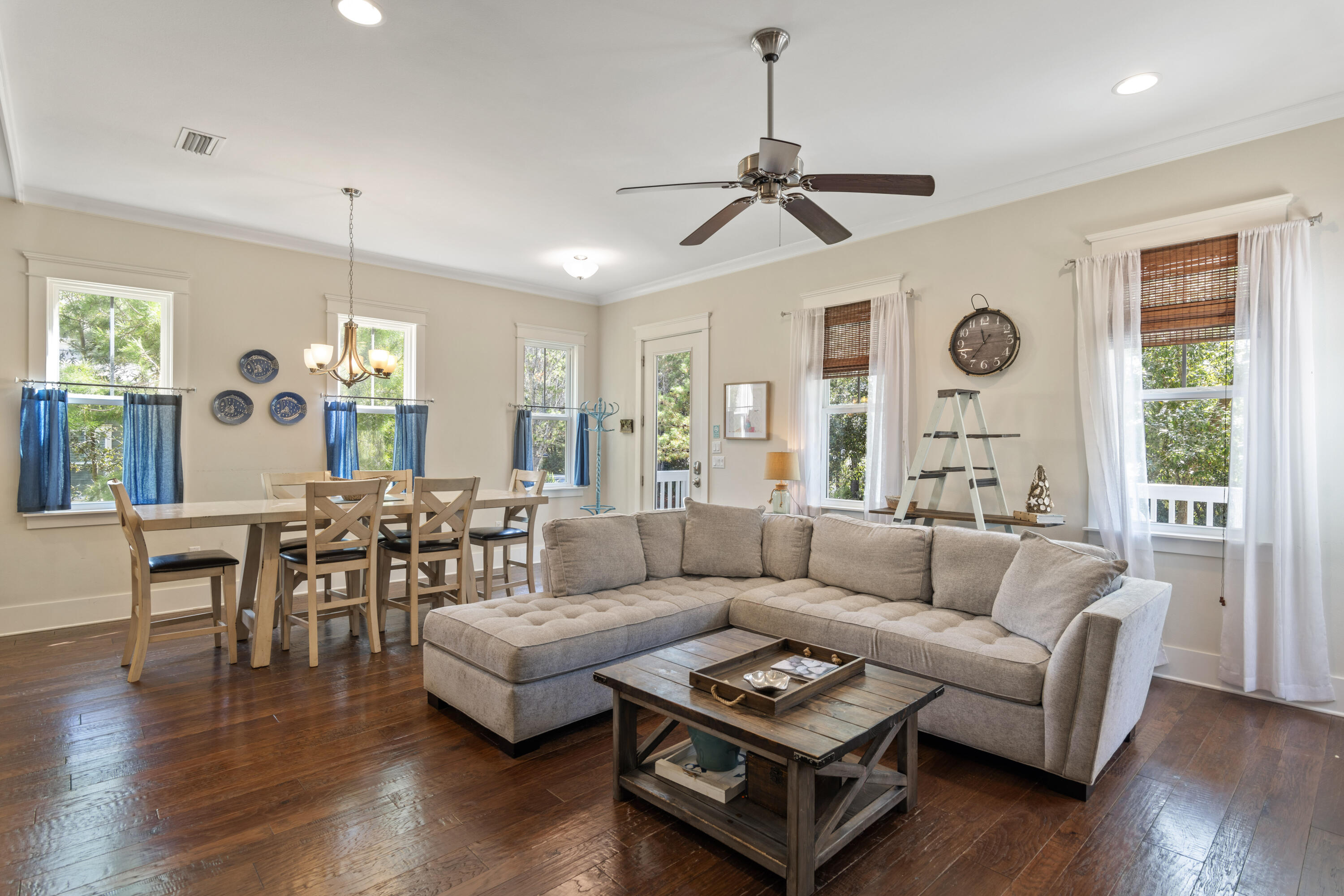 470 Gulfview Circle