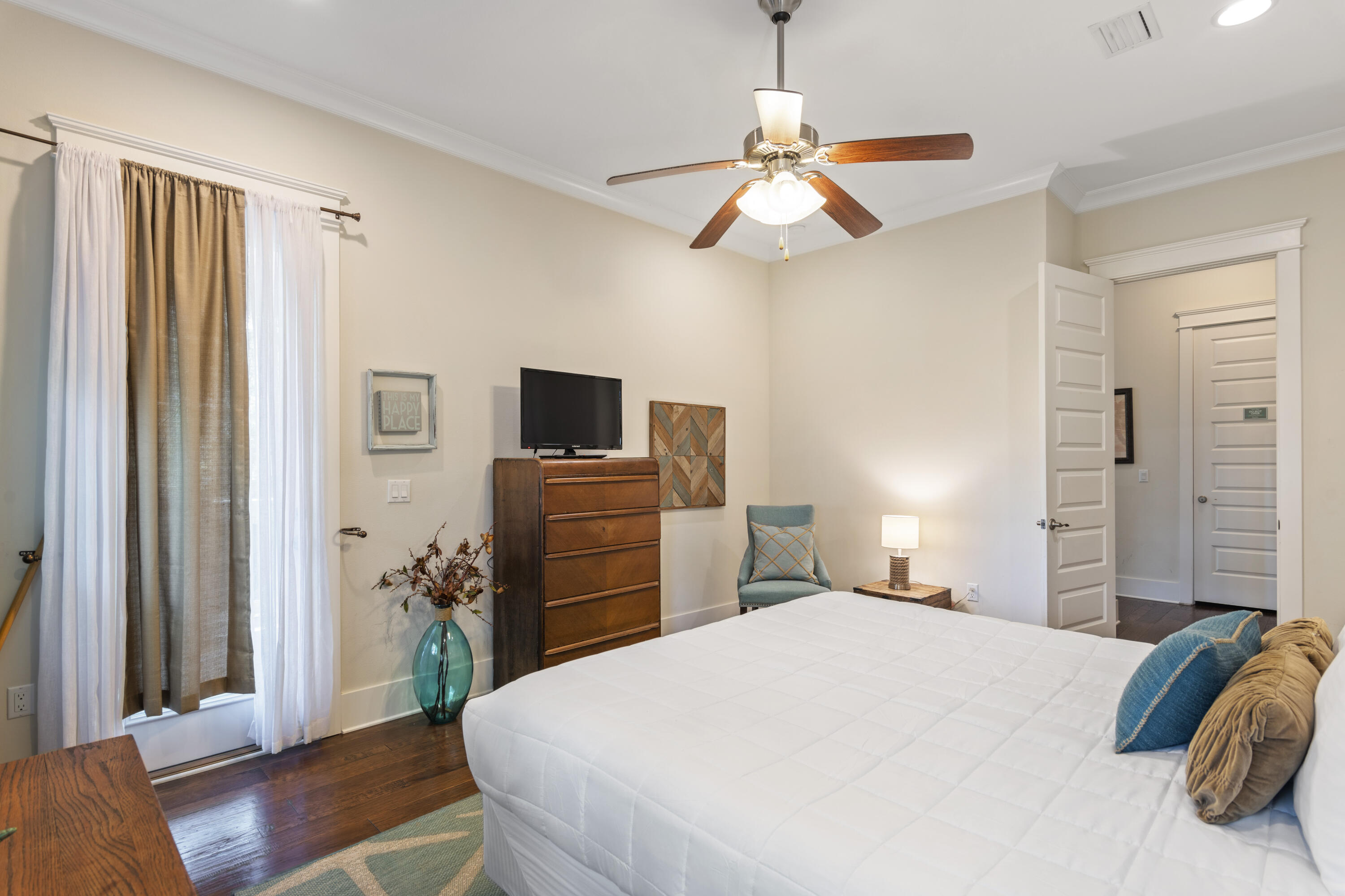 470 Gulfview Circle