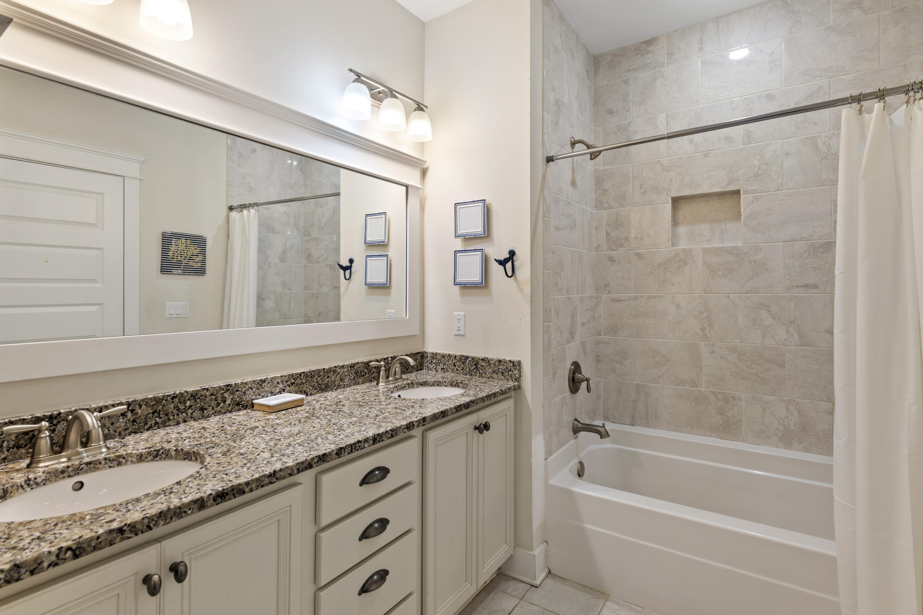470 Gulfview Circle
