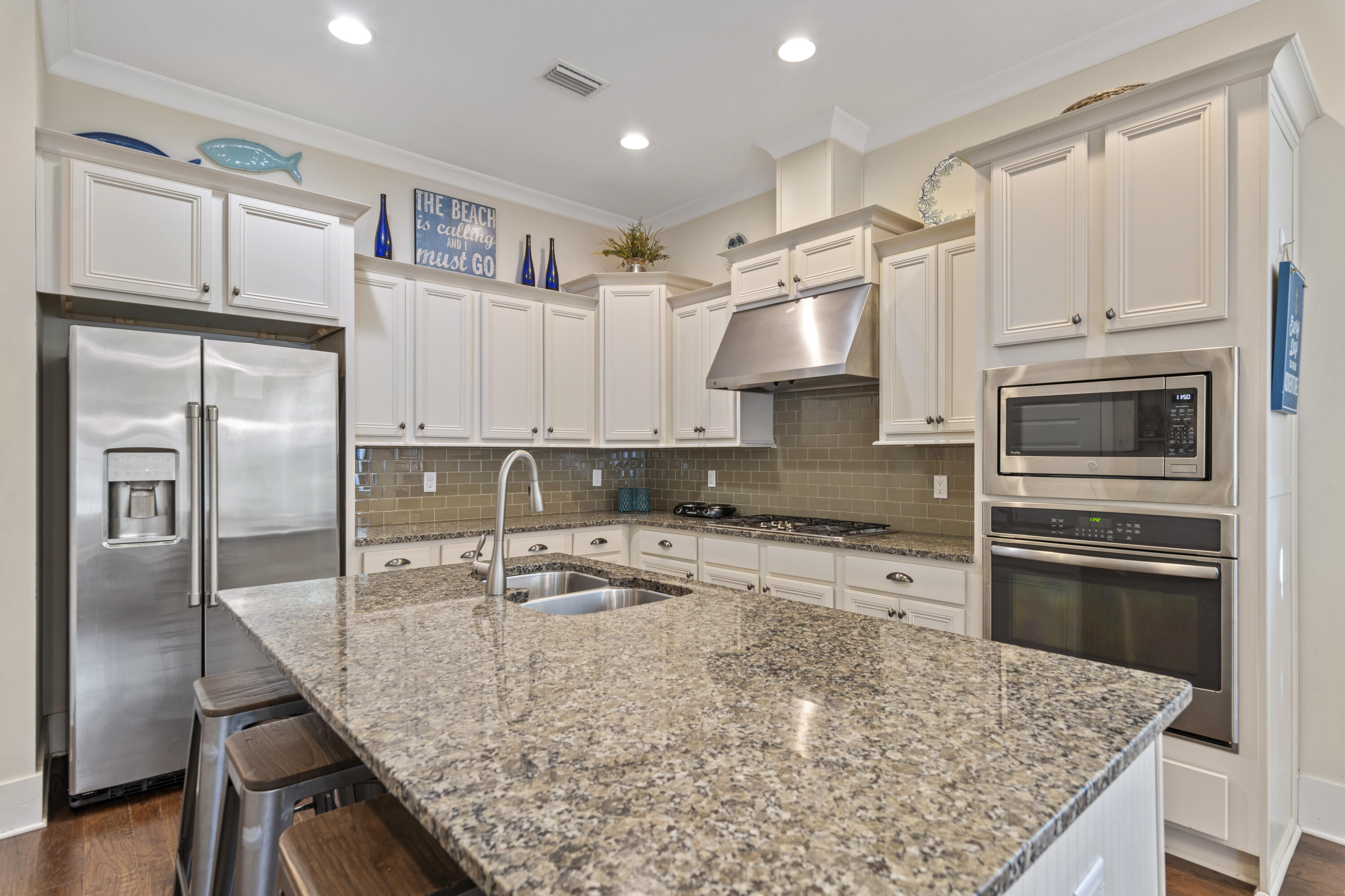 470 Gulfview Circle