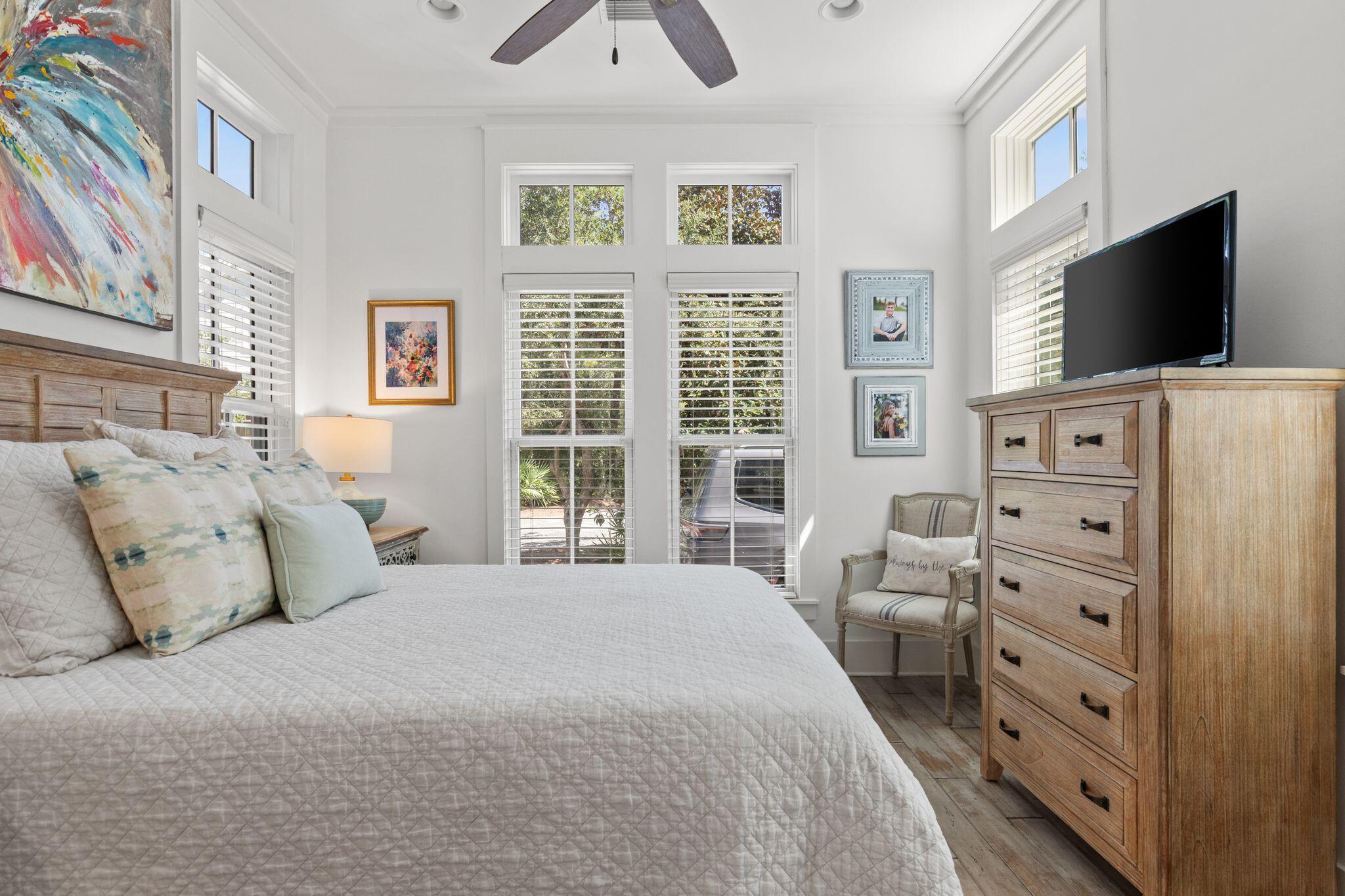 16 Spanish Moss Lane