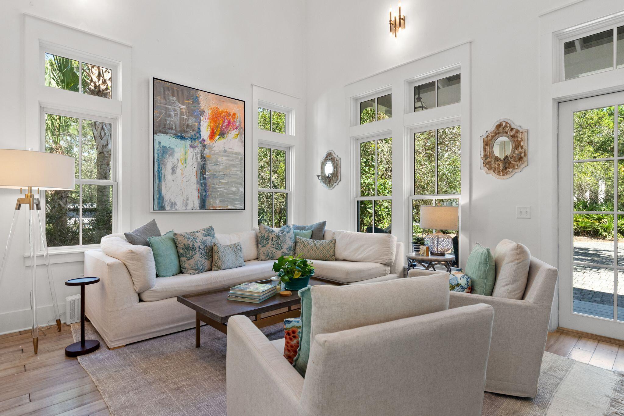 16 Spanish Moss Lane