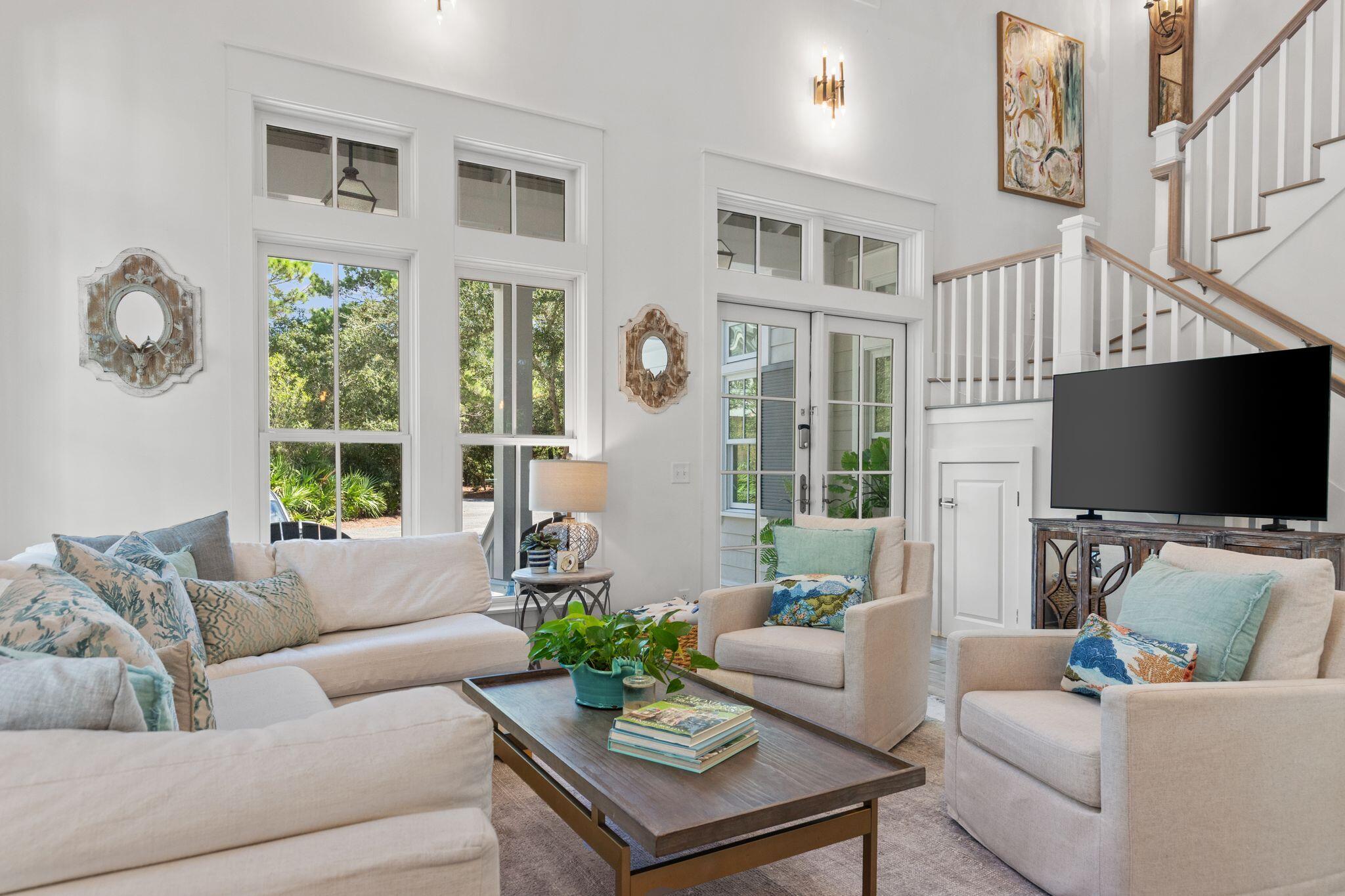 16 Spanish Moss Lane