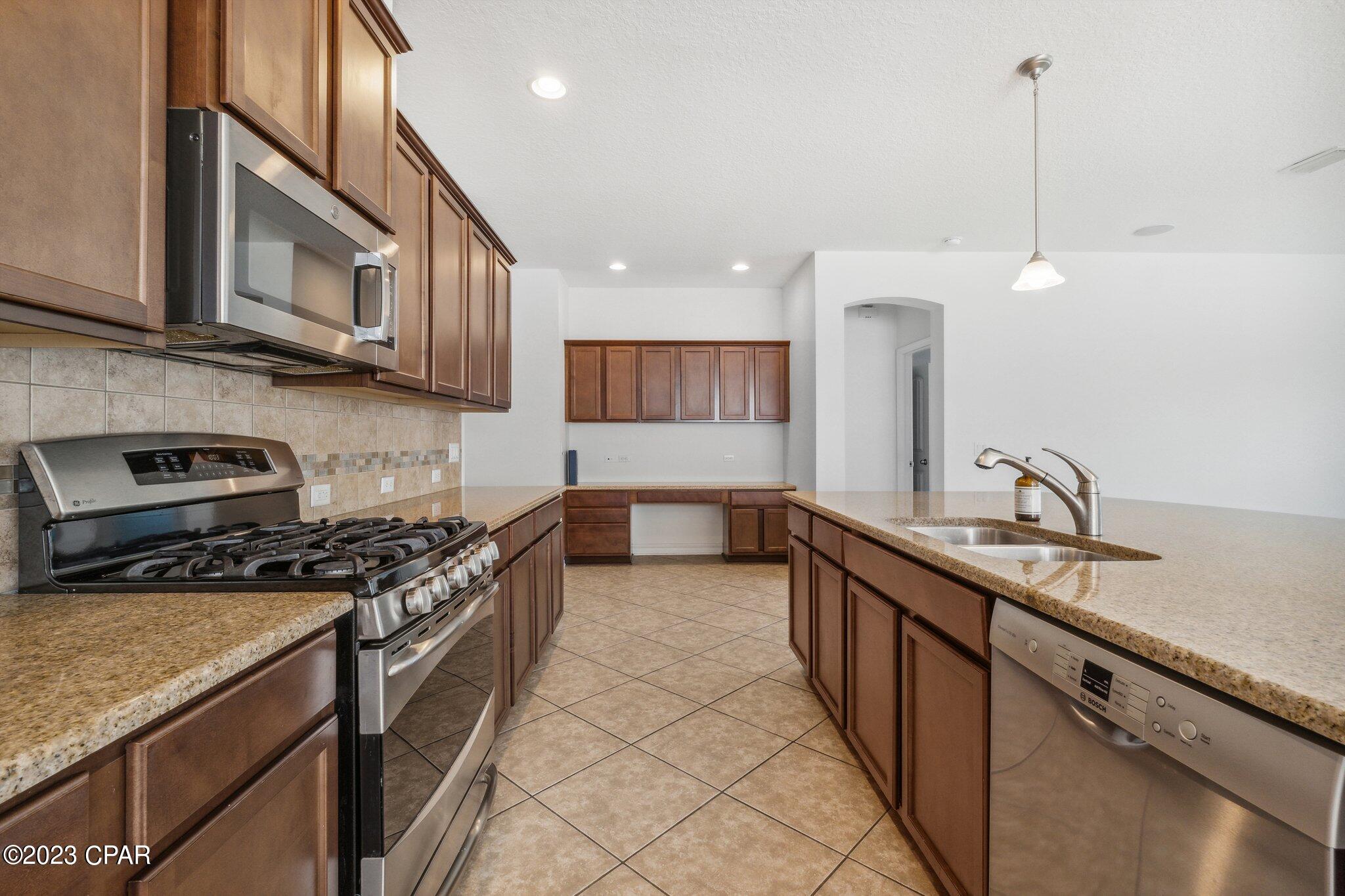 106 Cedar Hammock Lane