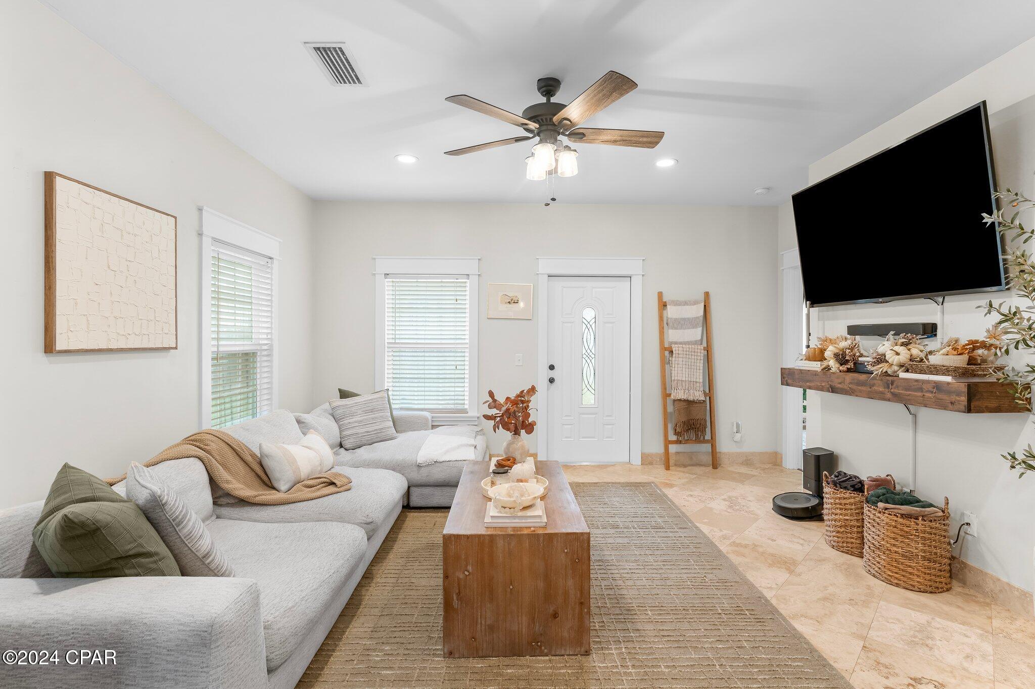 3724 Tiki Drive