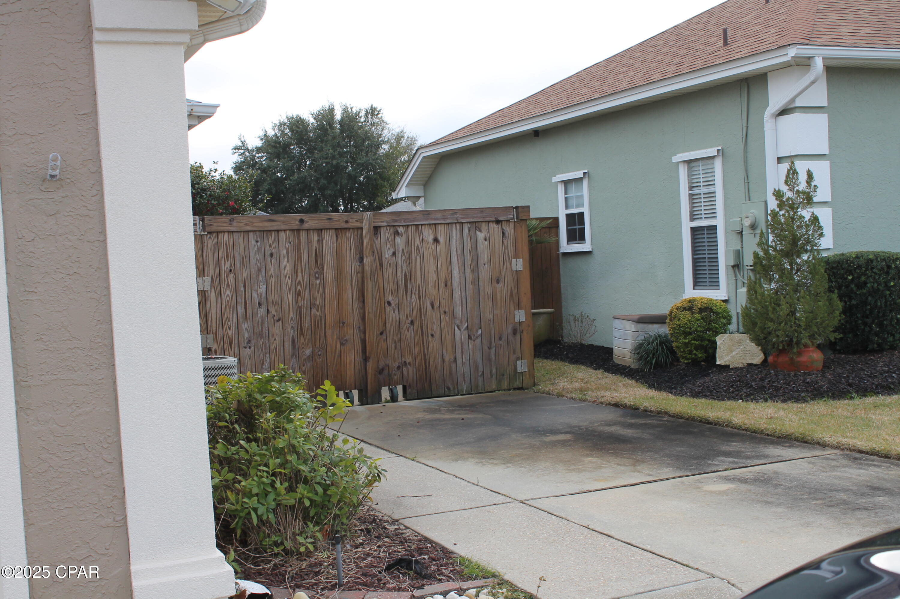 106 Windward Court