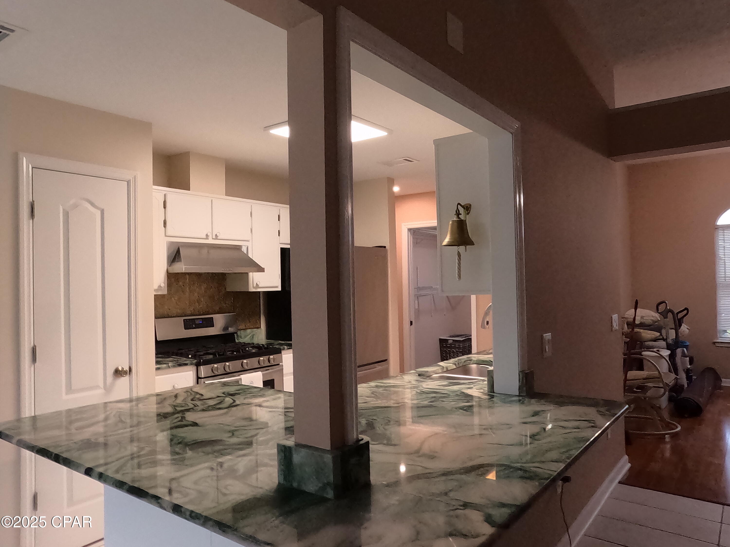 106 Windward Court
