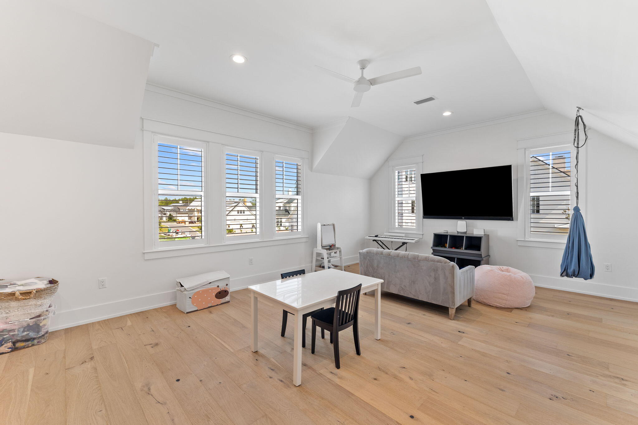 746 Medley Street