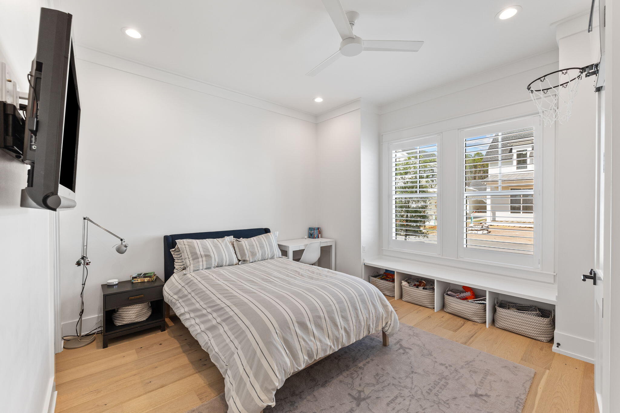 746 Medley Street