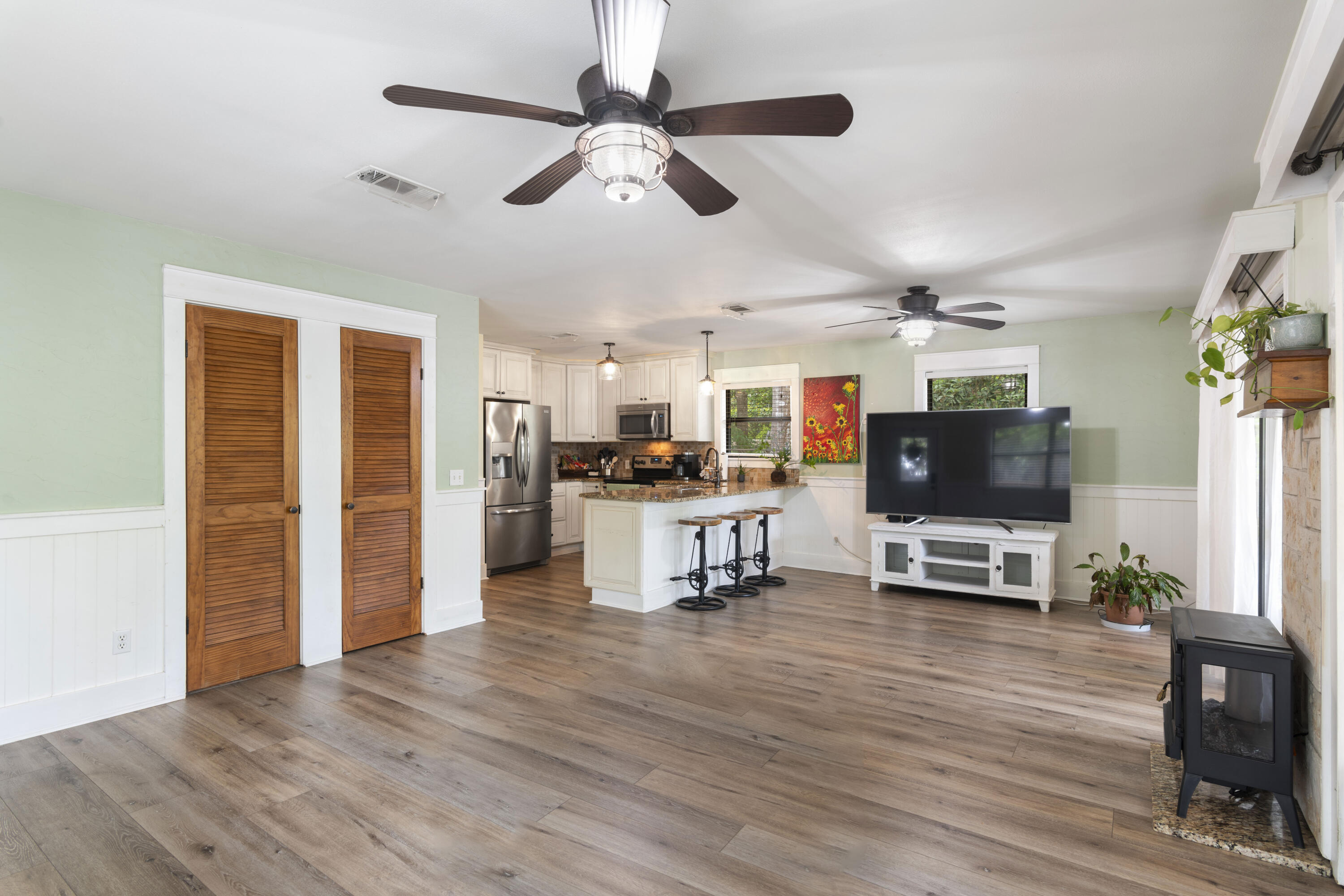 310 W Point Washington Road