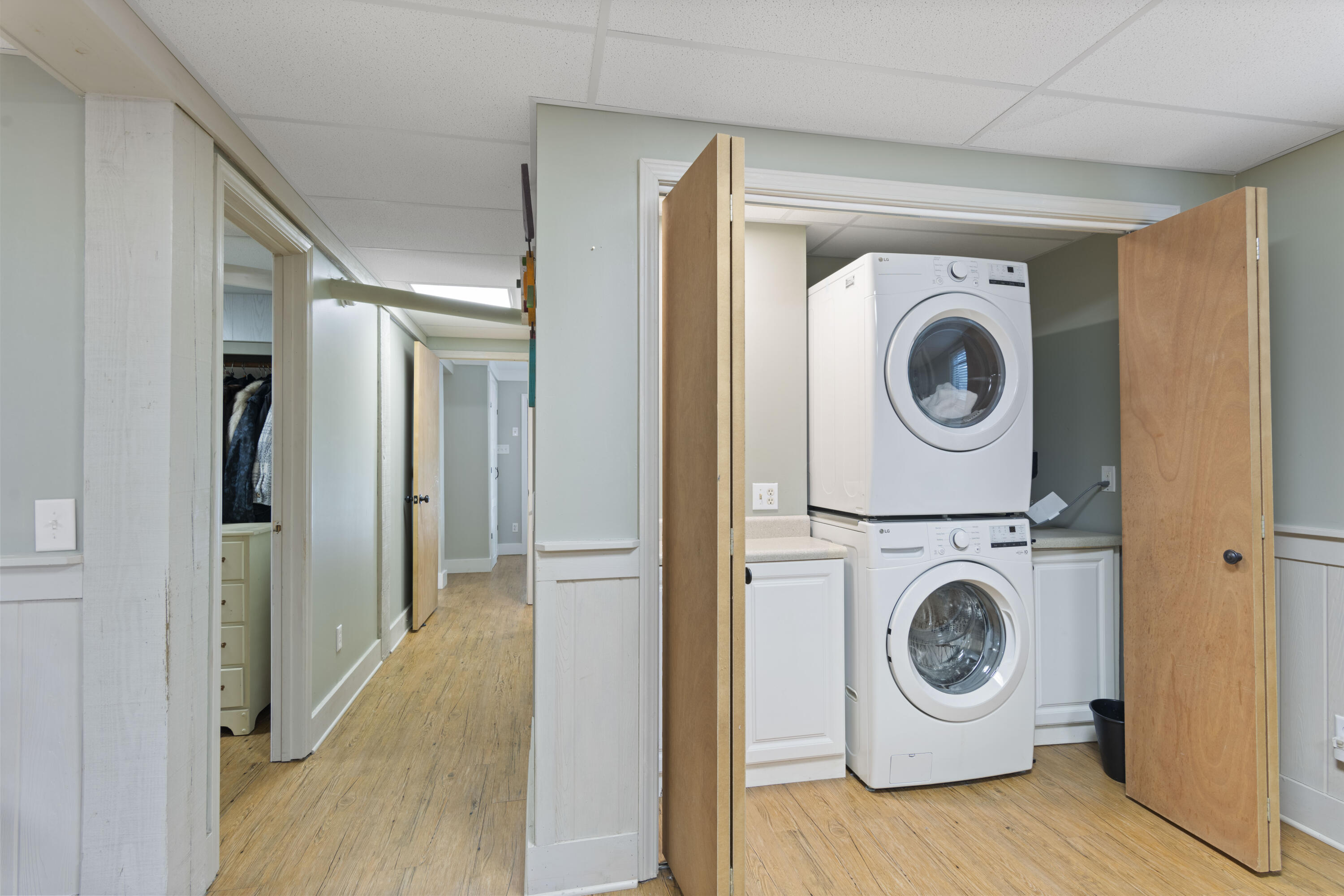 310 W Point Washington Road