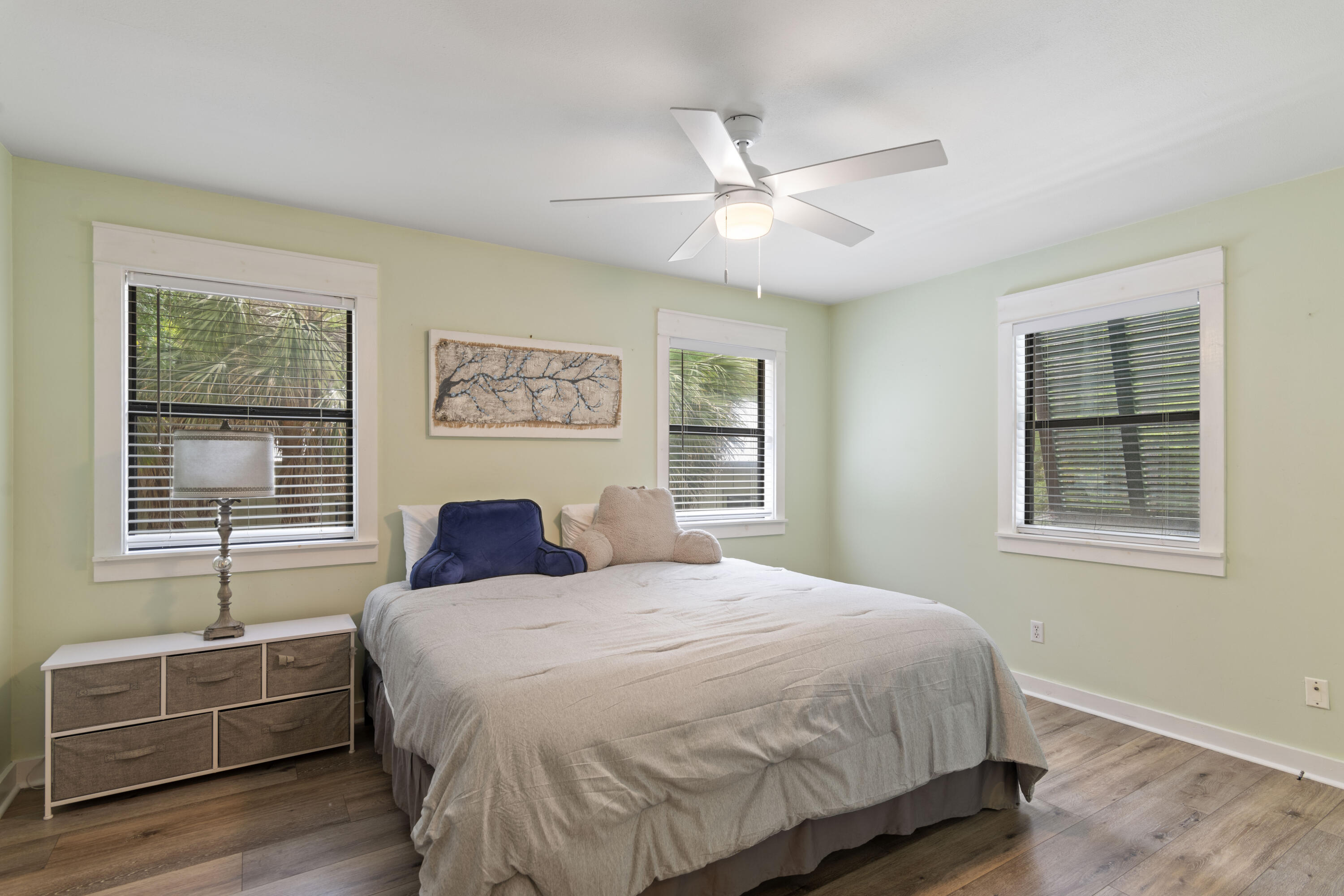 310 W Point Washington Road