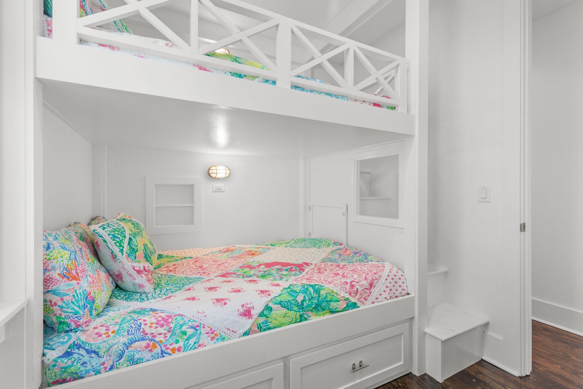 694 Flatwoods Forest Loop