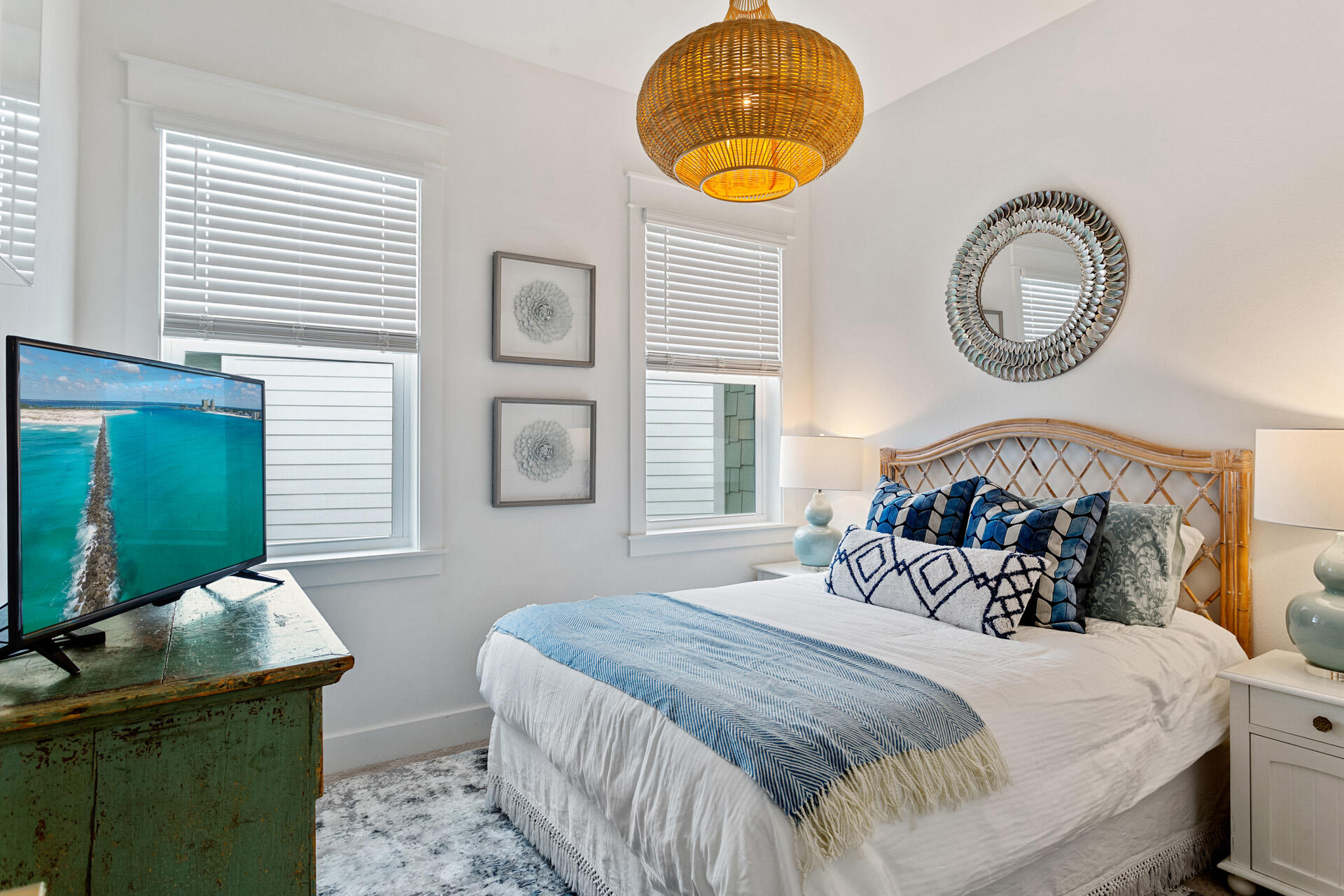 125 W Pine Lands Loop, UNIT B