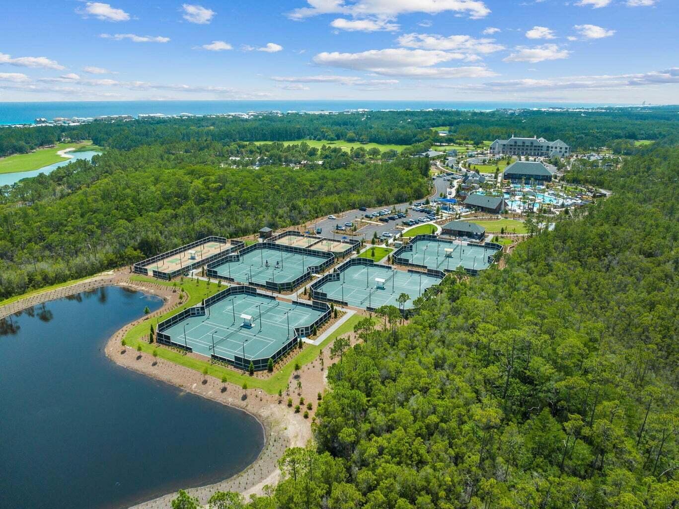 106 S Southern Cross Lane