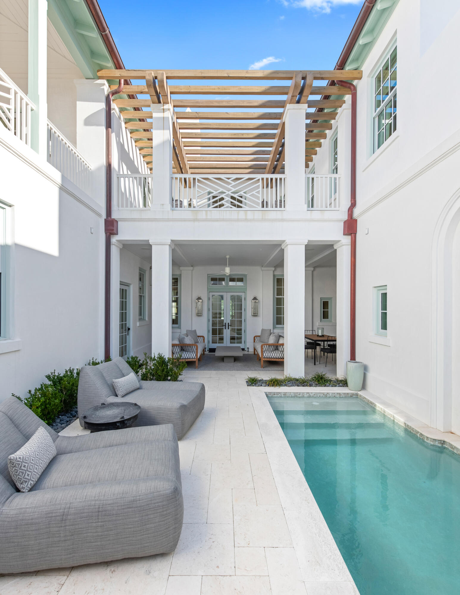 16 Smugglers Alley BB6