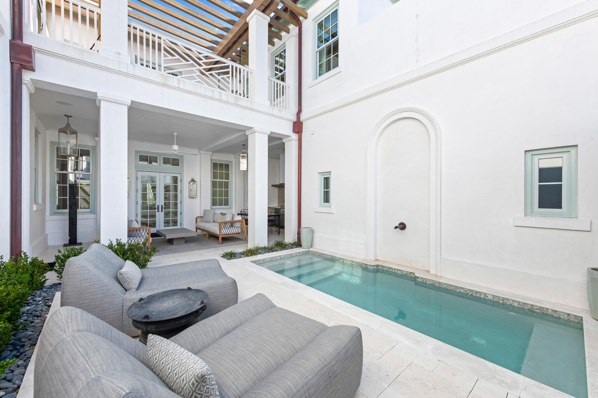 16 Smugglers Alley BB6