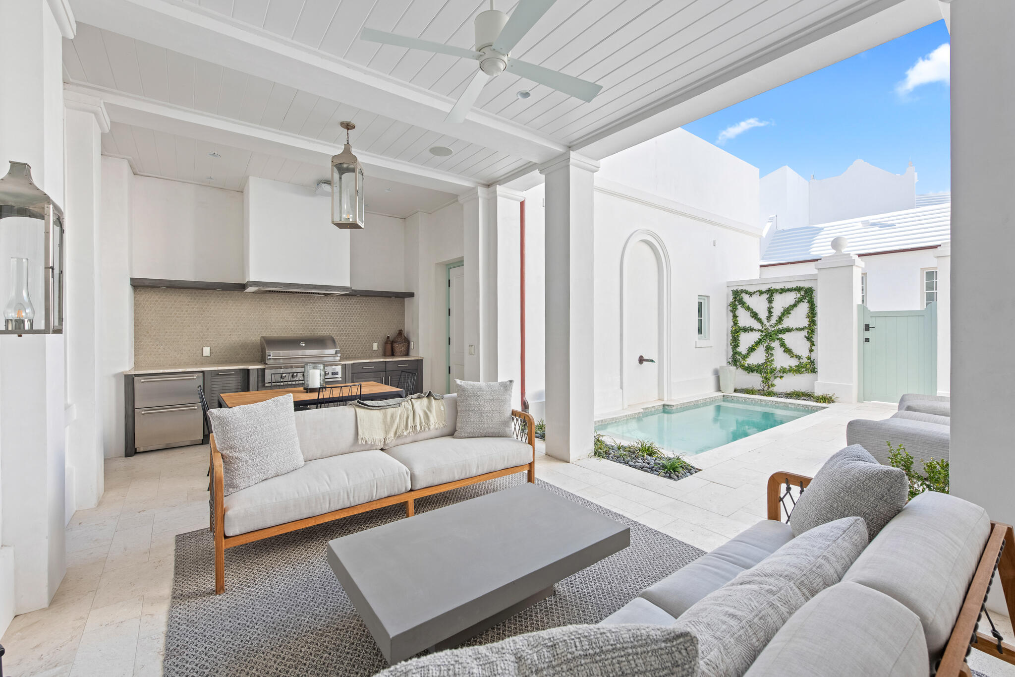 16 Smugglers Alley BB6