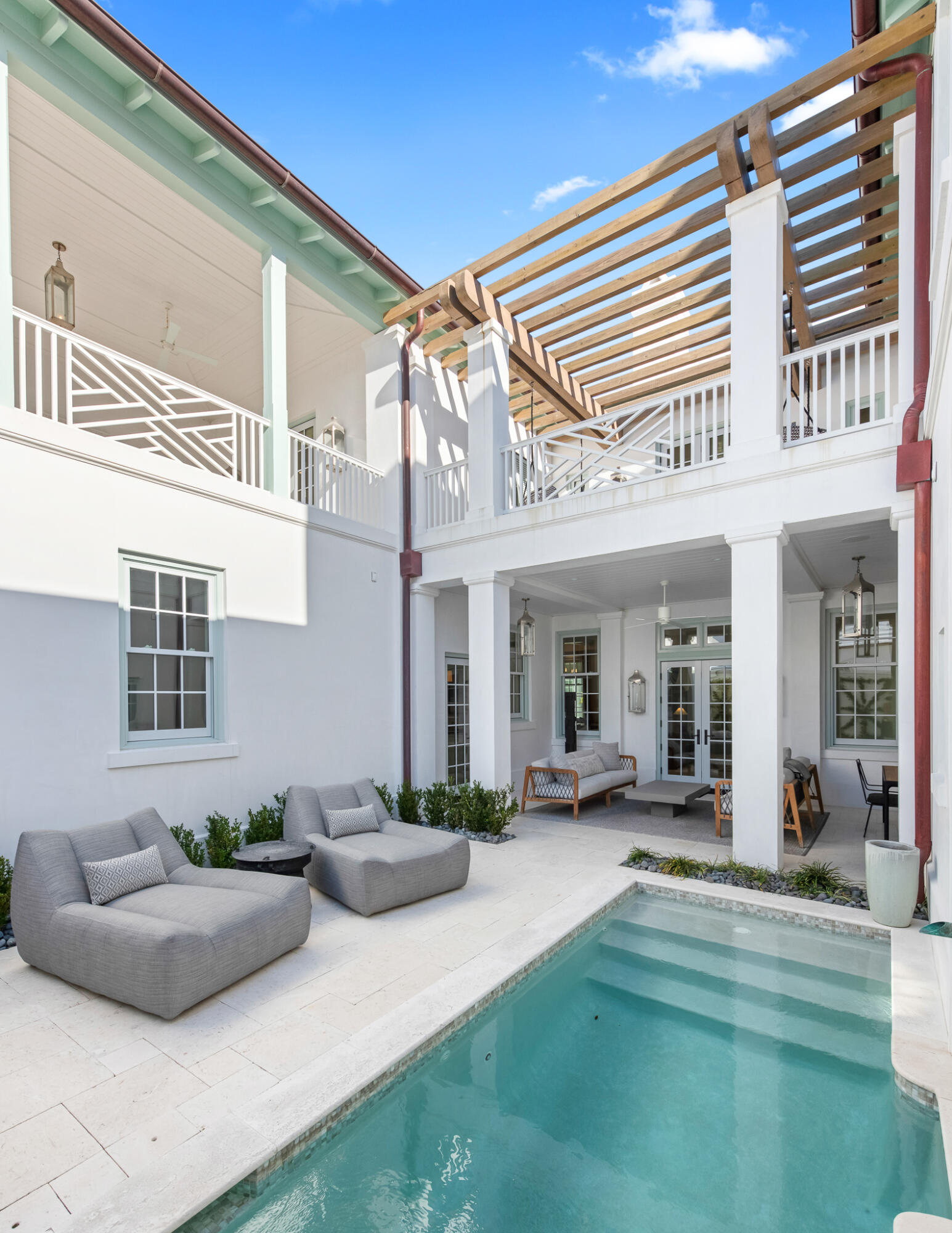 16 Smugglers Alley BB6