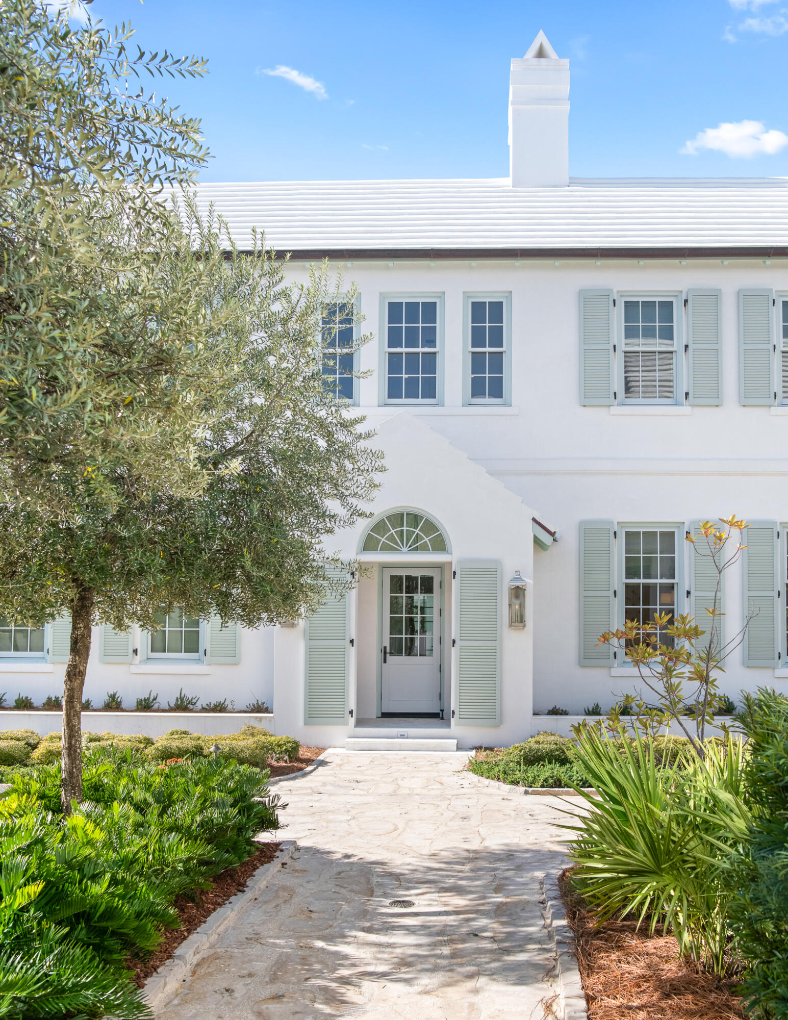 16 Smugglers Alley BB6