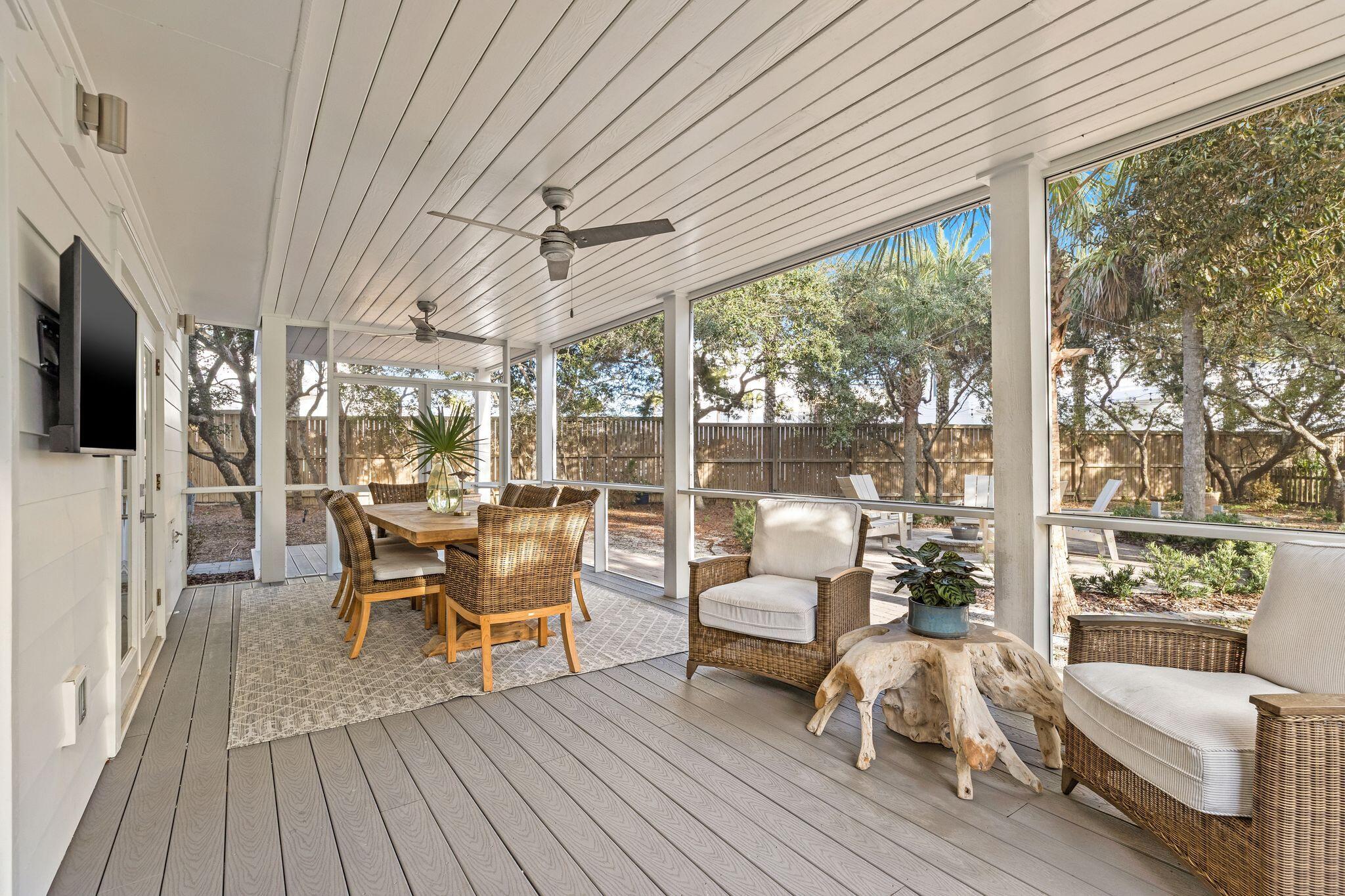 180 Walton Bonita Drive