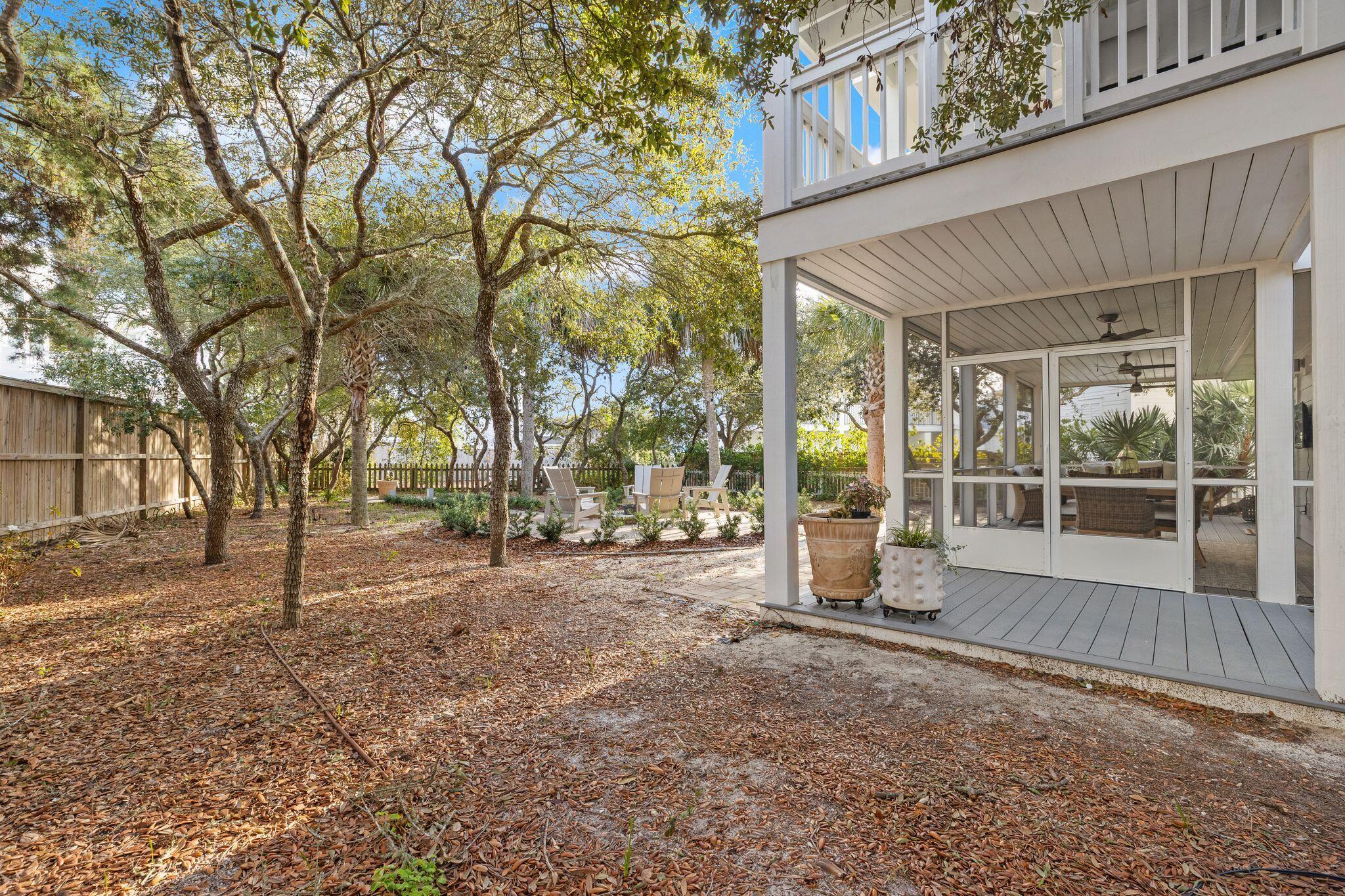 180 Walton Bonita Drive