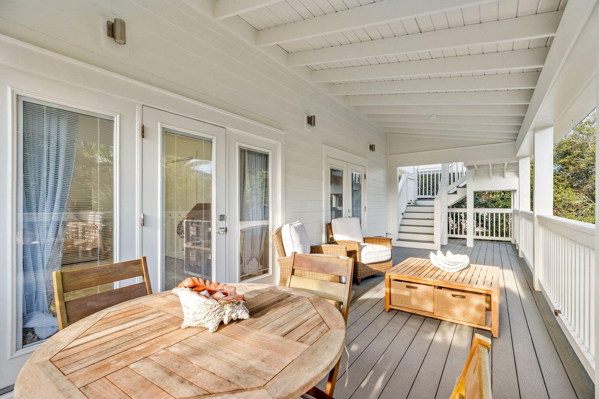 180 Walton Bonita Drive