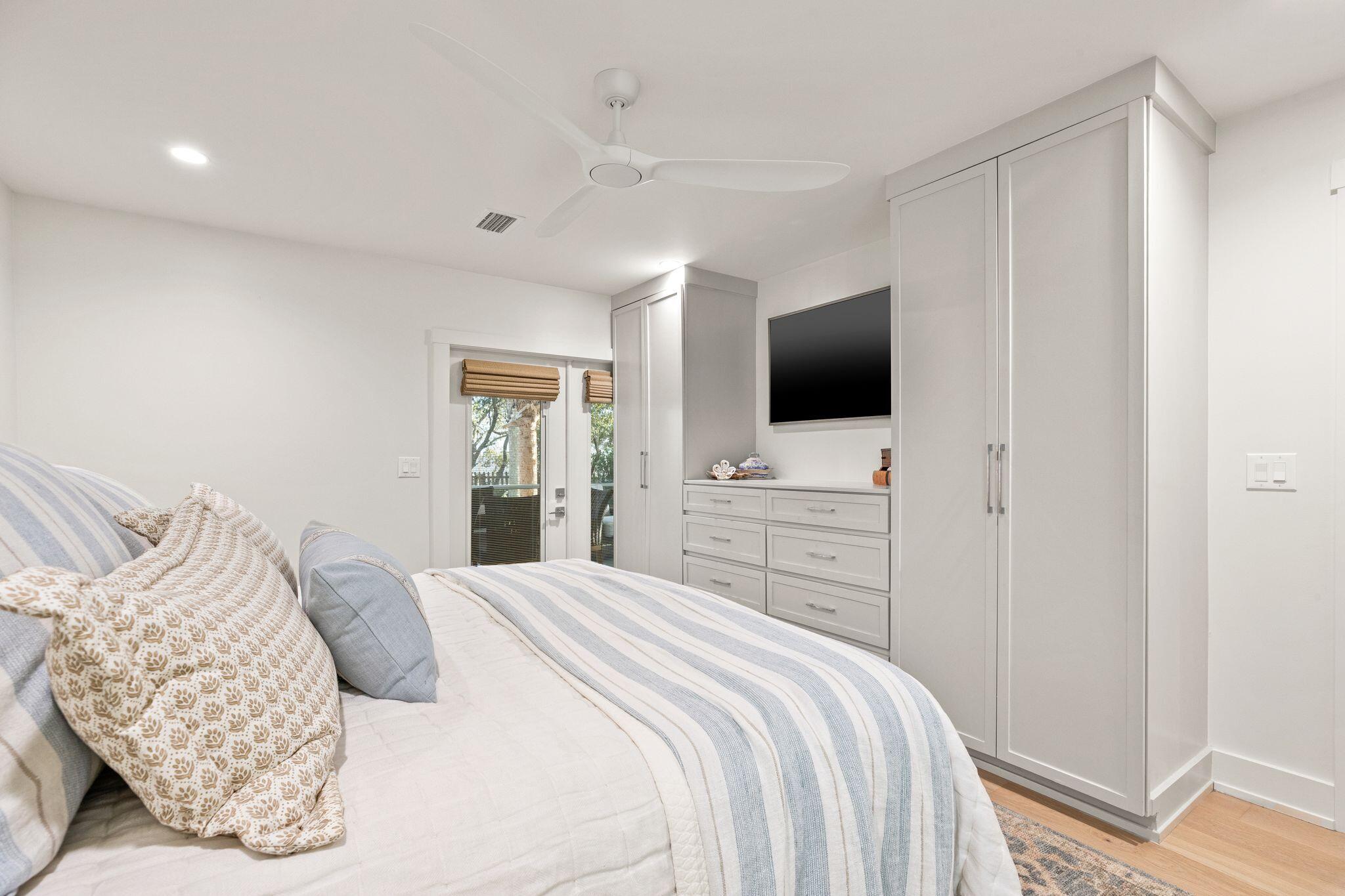 180 Walton Bonita Drive