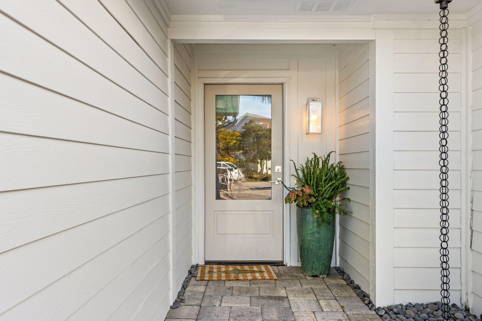 180 Walton Bonita Drive