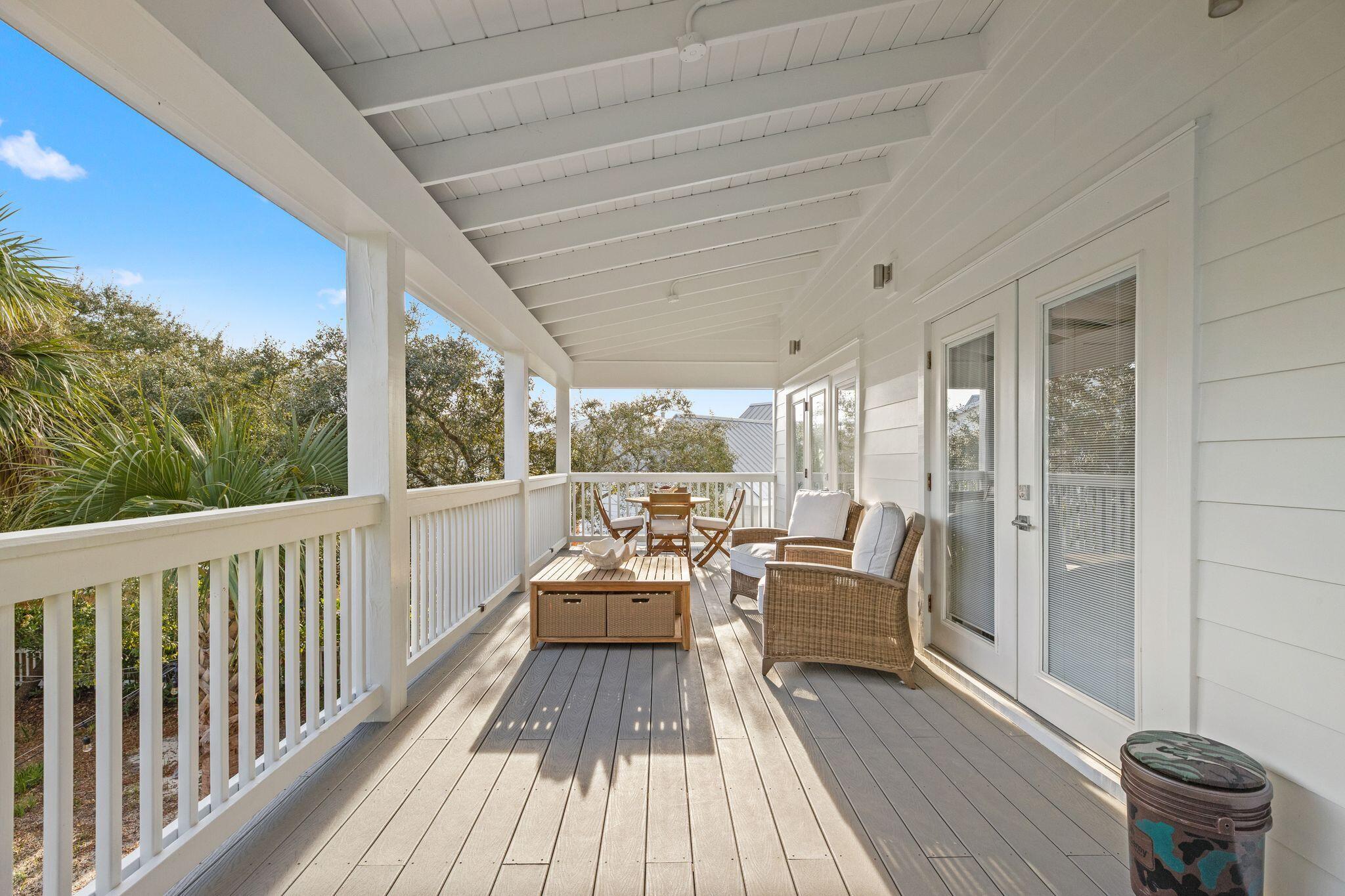 180 Walton Bonita Drive