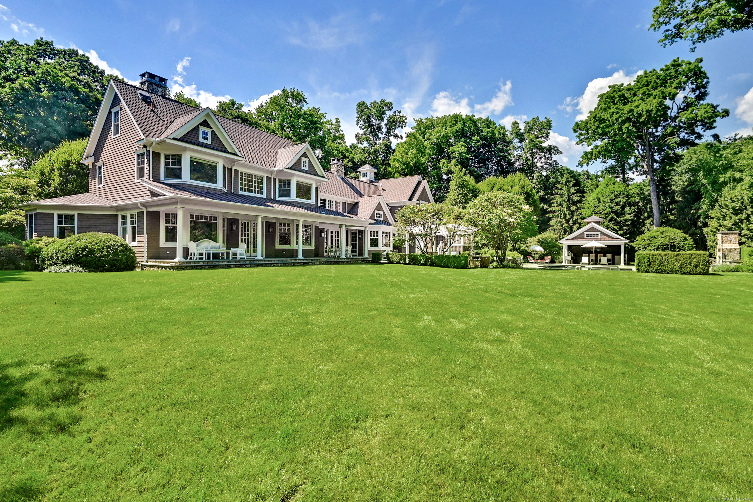 5 Woodland Drive