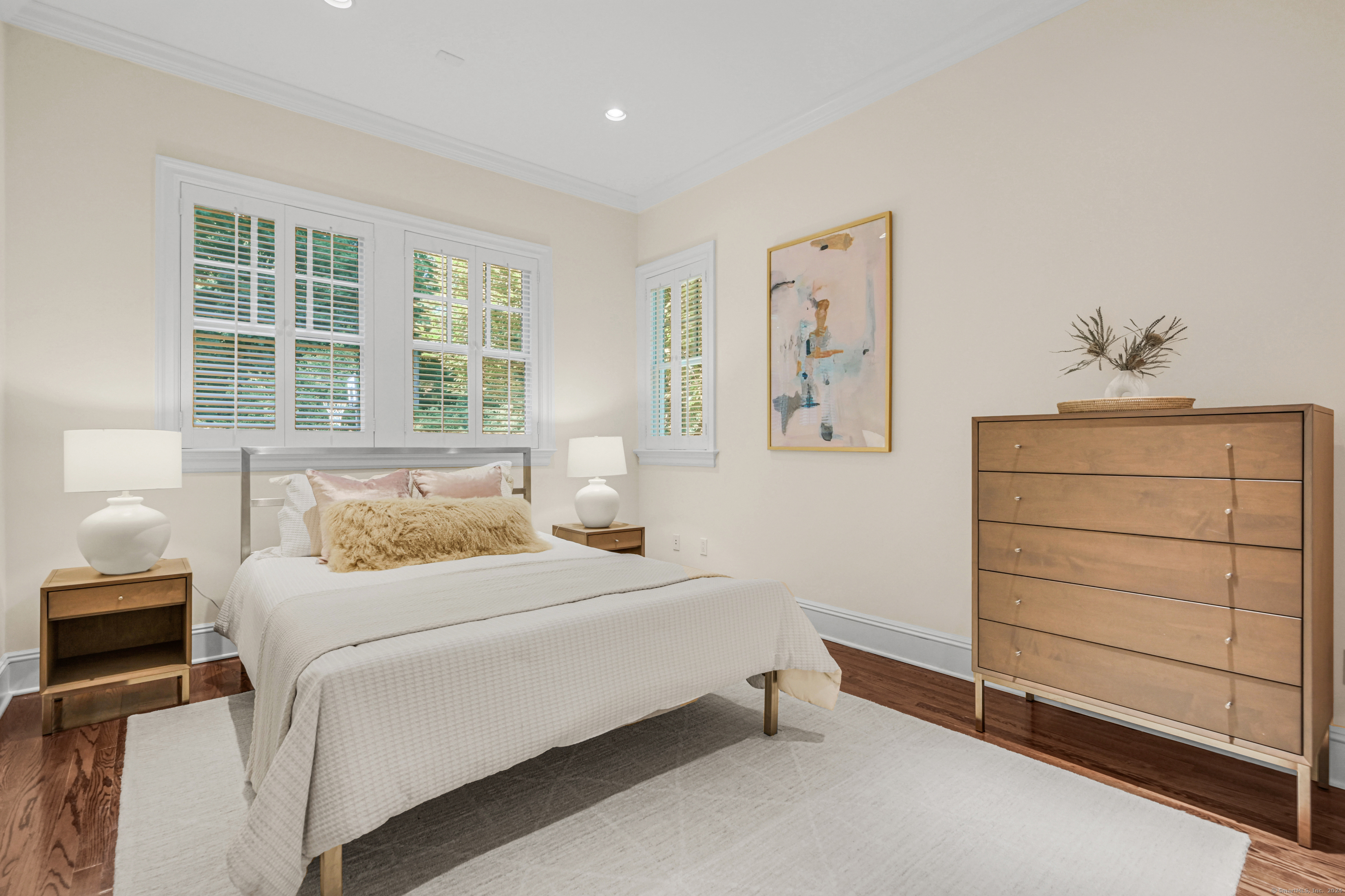 5 Woodland Drive