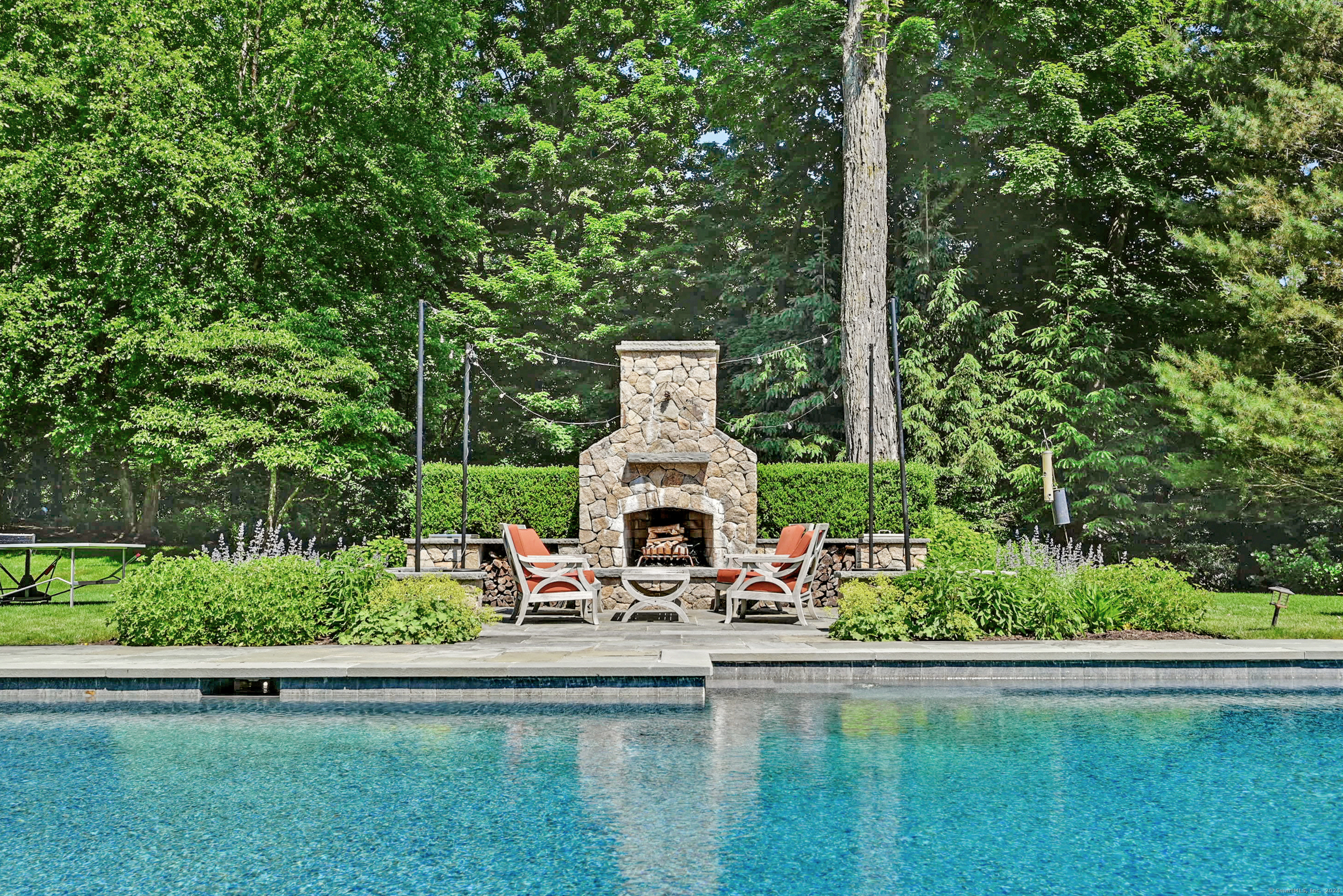 5 Woodland Drive