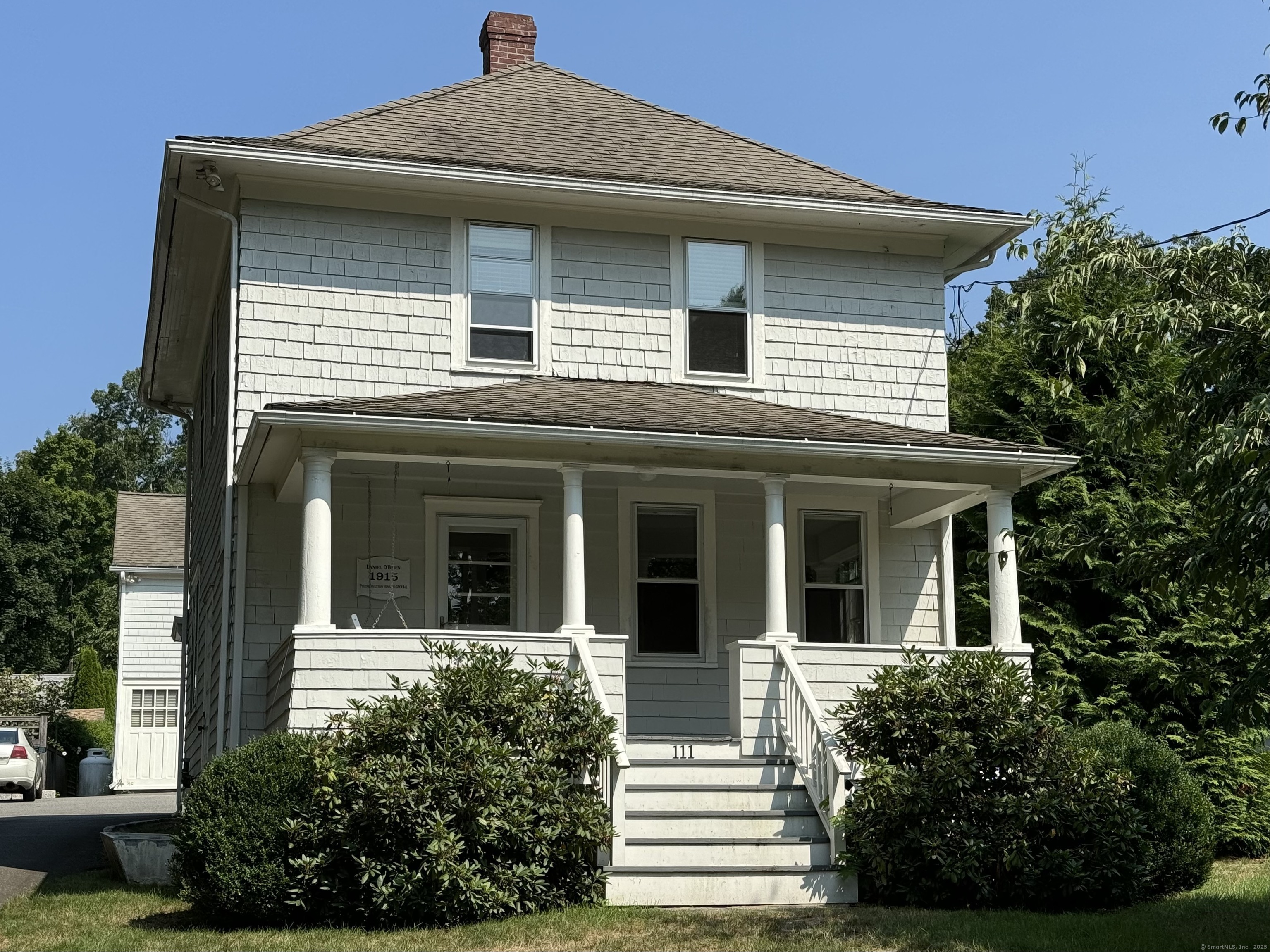 111 Kings Highway North