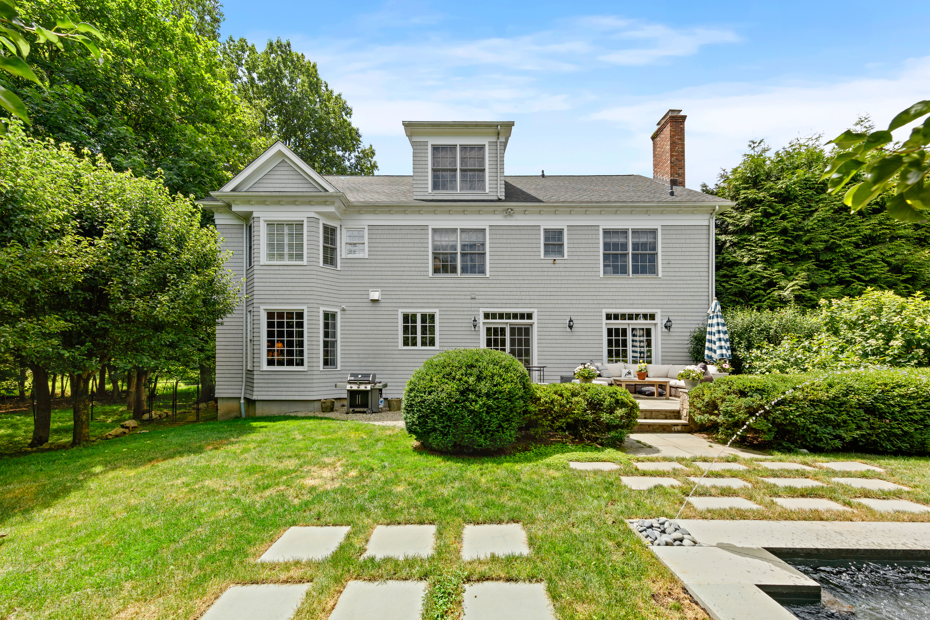 3A Iris Lane
