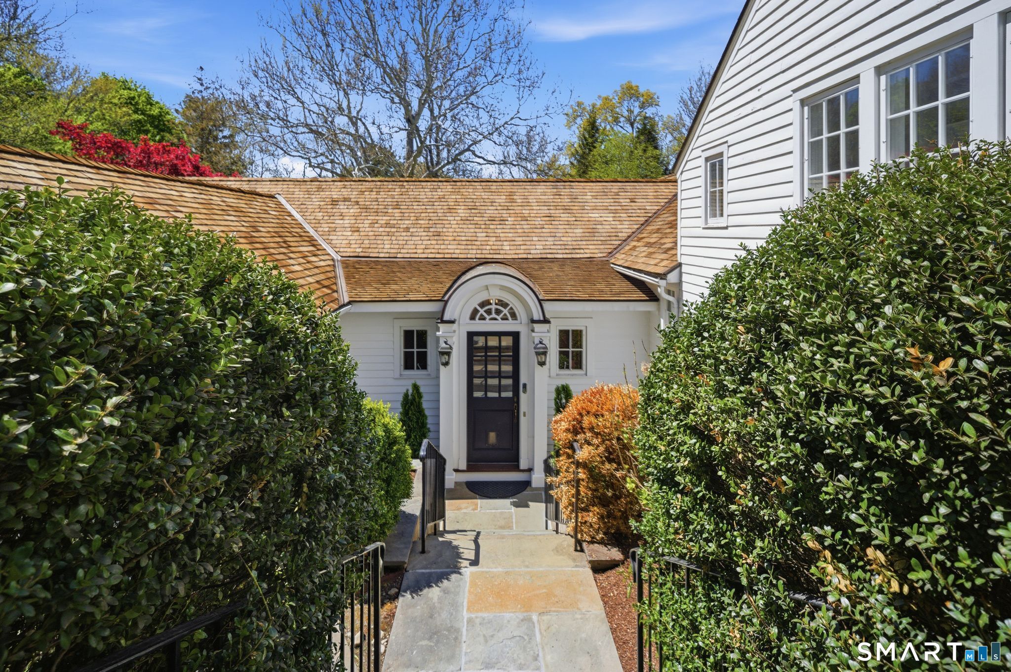 55 Compo Road North