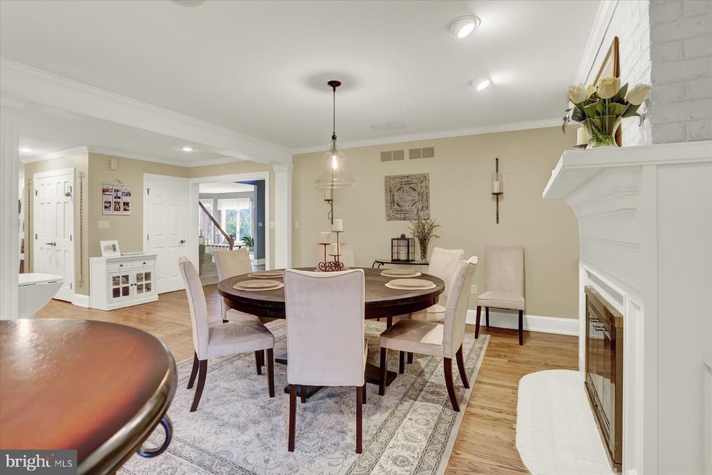 4444 DUNMORE DRIVE