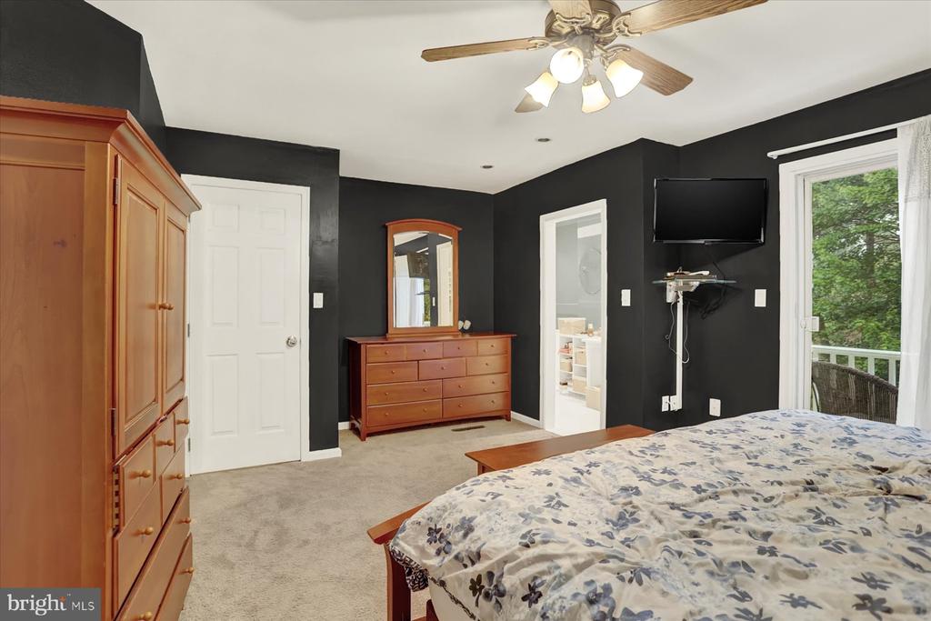 4444 DUNMORE DRIVE