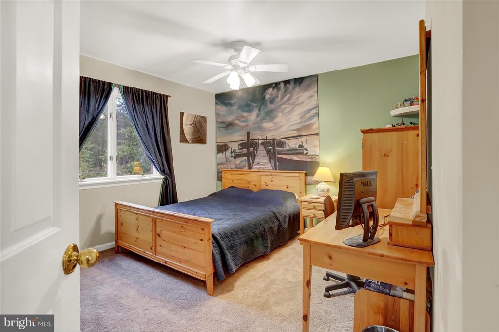4444 DUNMORE DRIVE