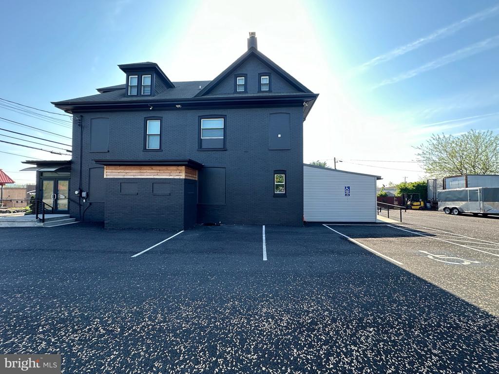 875 E MAIN STREET