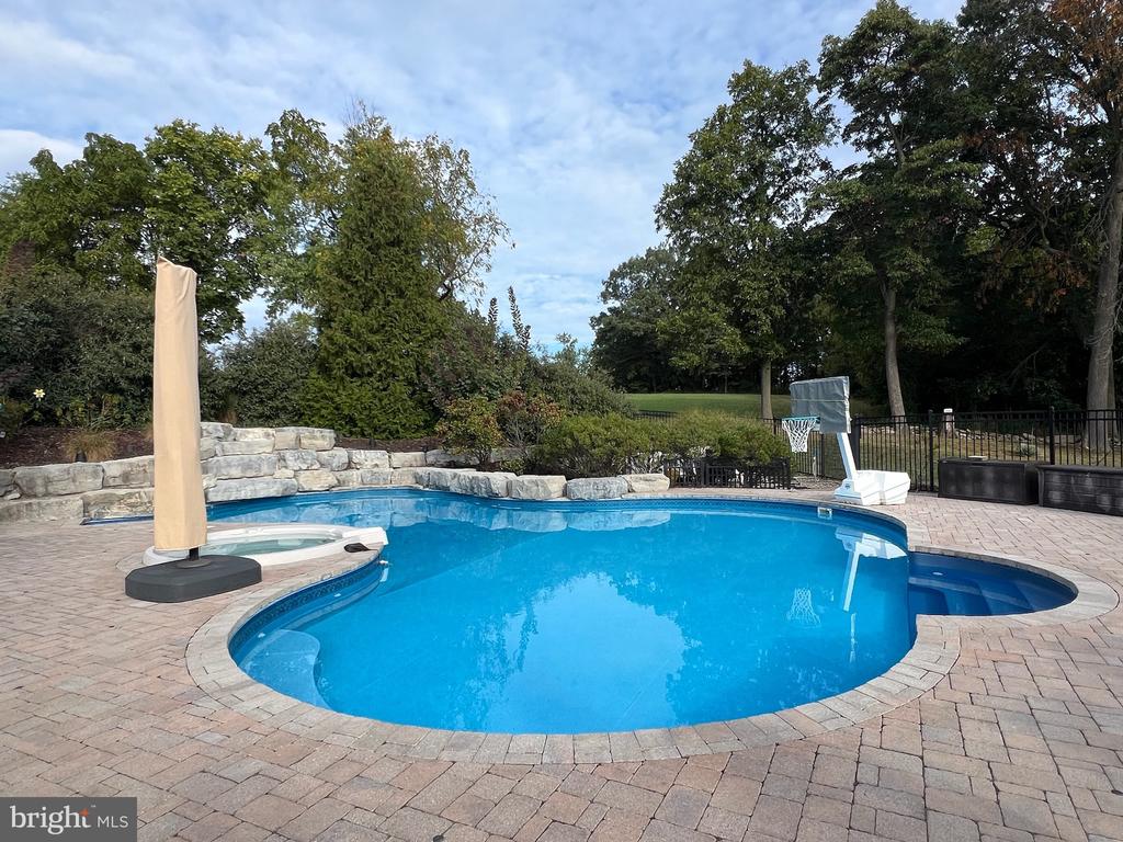 35 COBBLE LANE