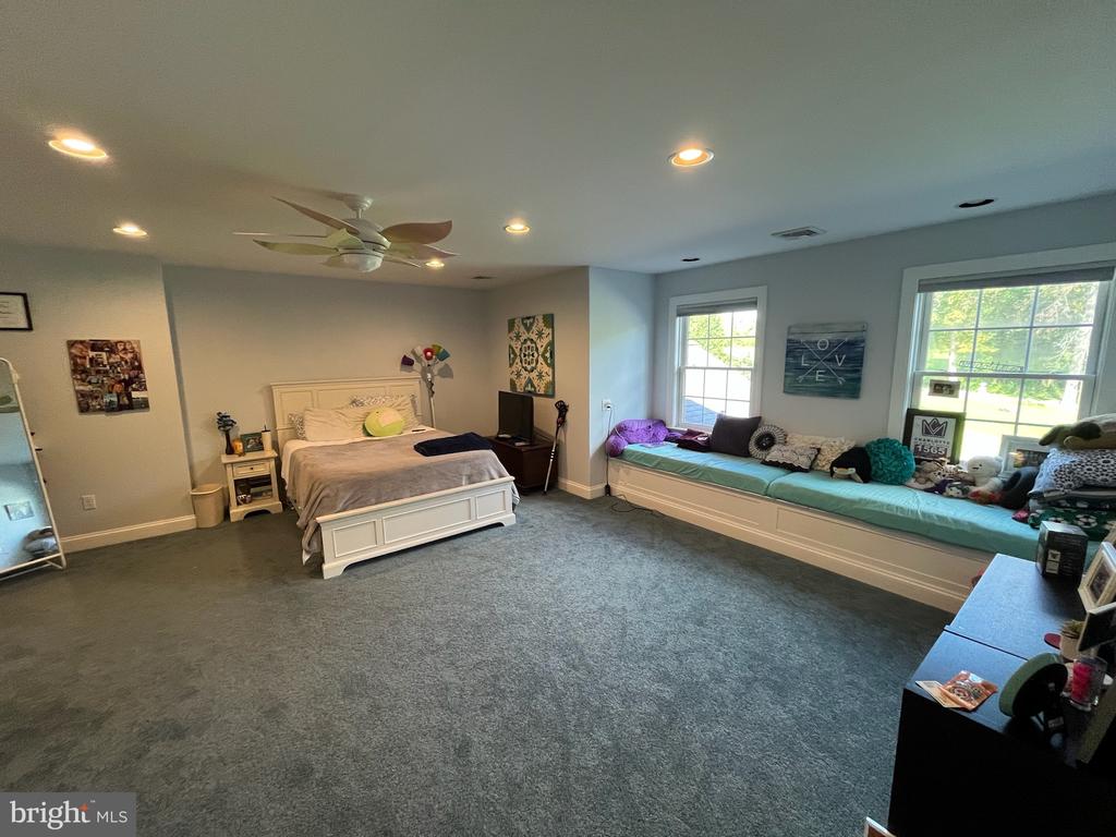 35 COBBLE LANE