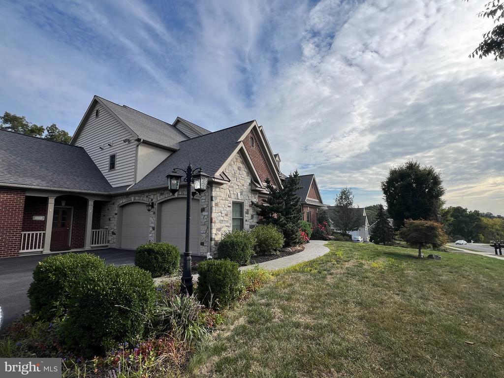35 COBBLE LANE