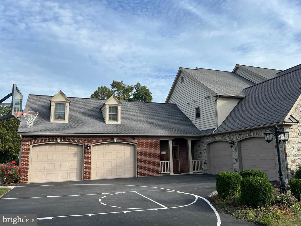 35 COBBLE LANE