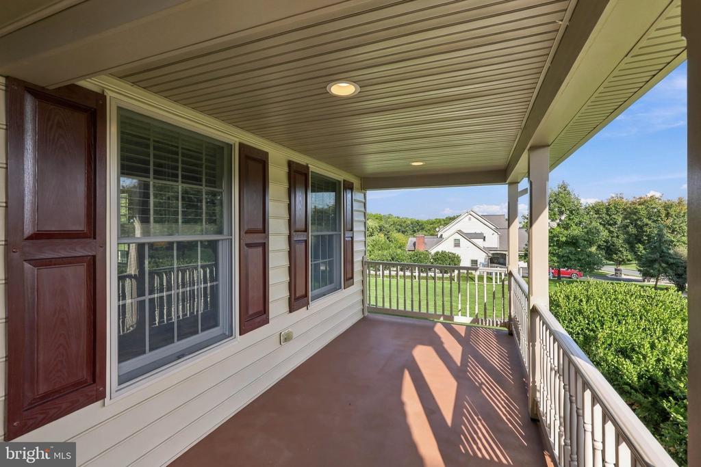 31 COBBLE LANE