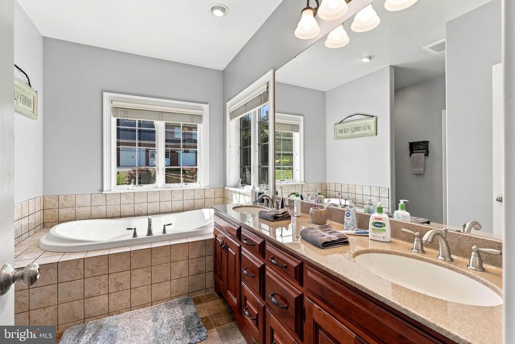 31 COBBLE LANE