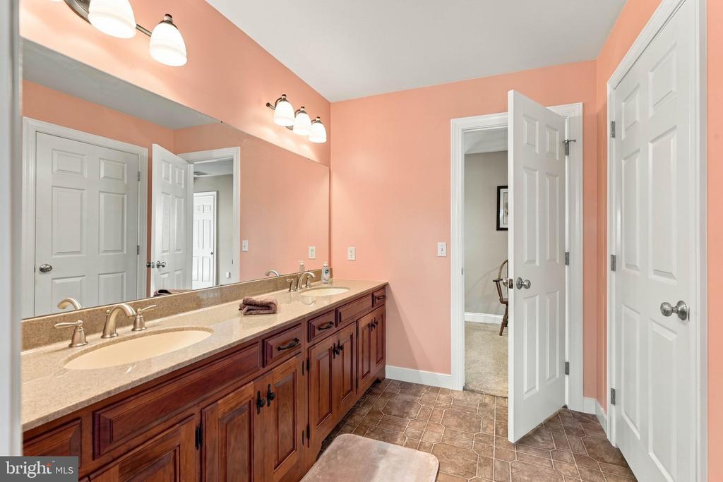 31 COBBLE LANE