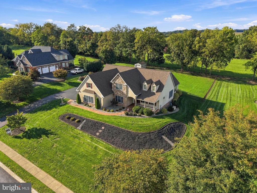 31 COBBLE LANE